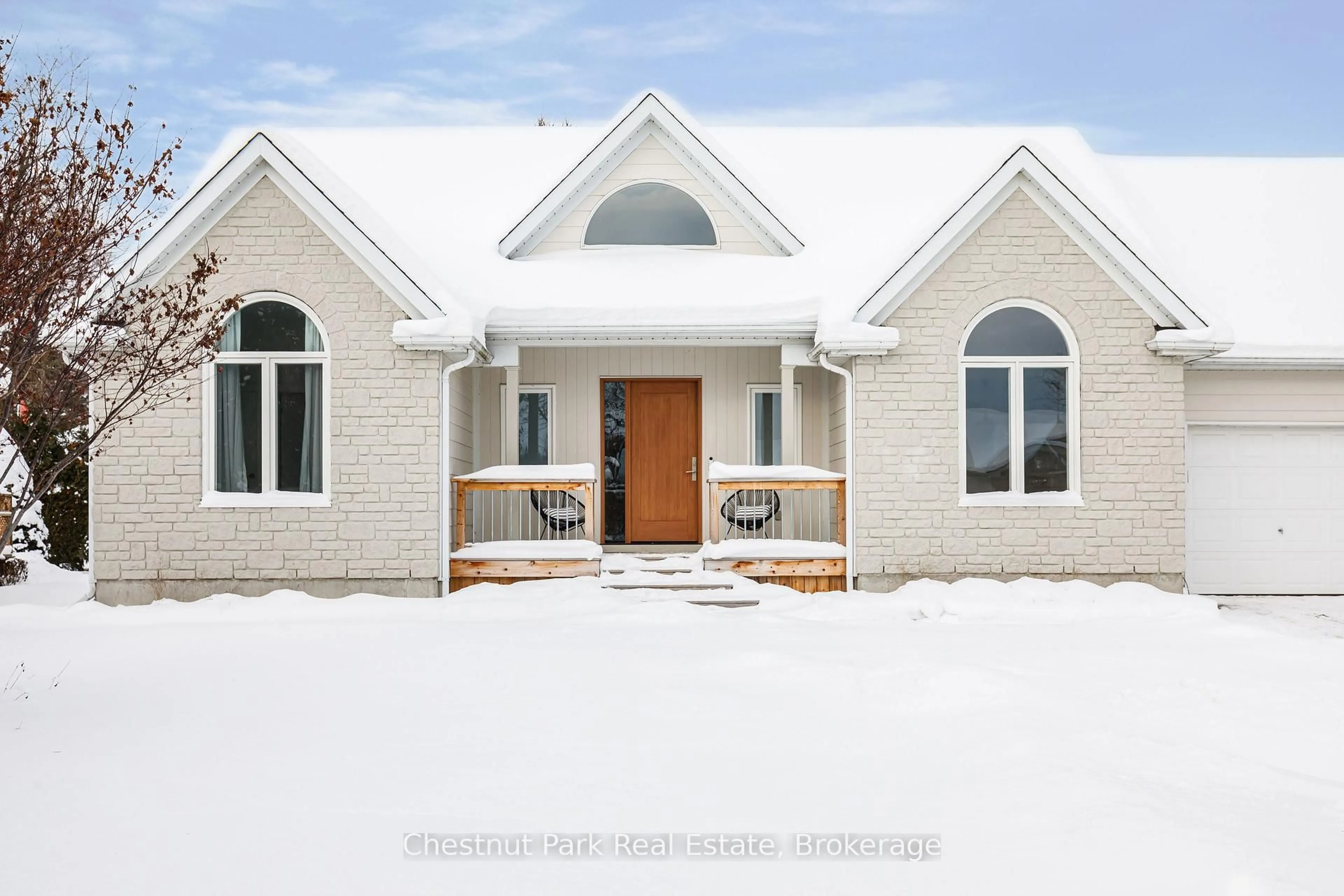 Home with vinyl exterior material, street for 4 Wickens Lane, Blue Mountains Ontario N0H 2P0