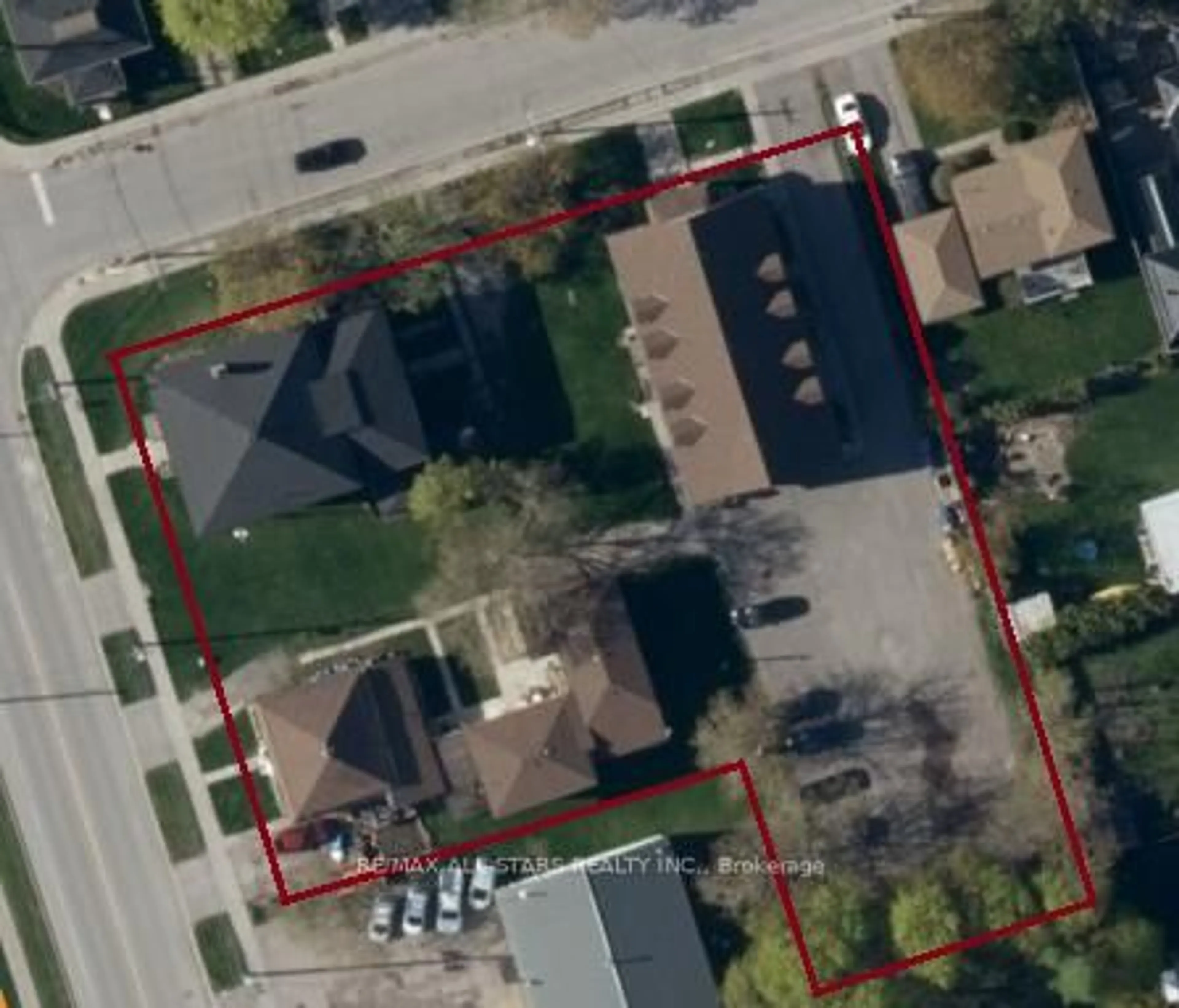 A pic from outside/outdoor area/front of a property/back of a property/a pic from drone, street for 26/30/55 Victoria/Glenelg Ave, Kawartha Lakes Ontario K9V 2C8