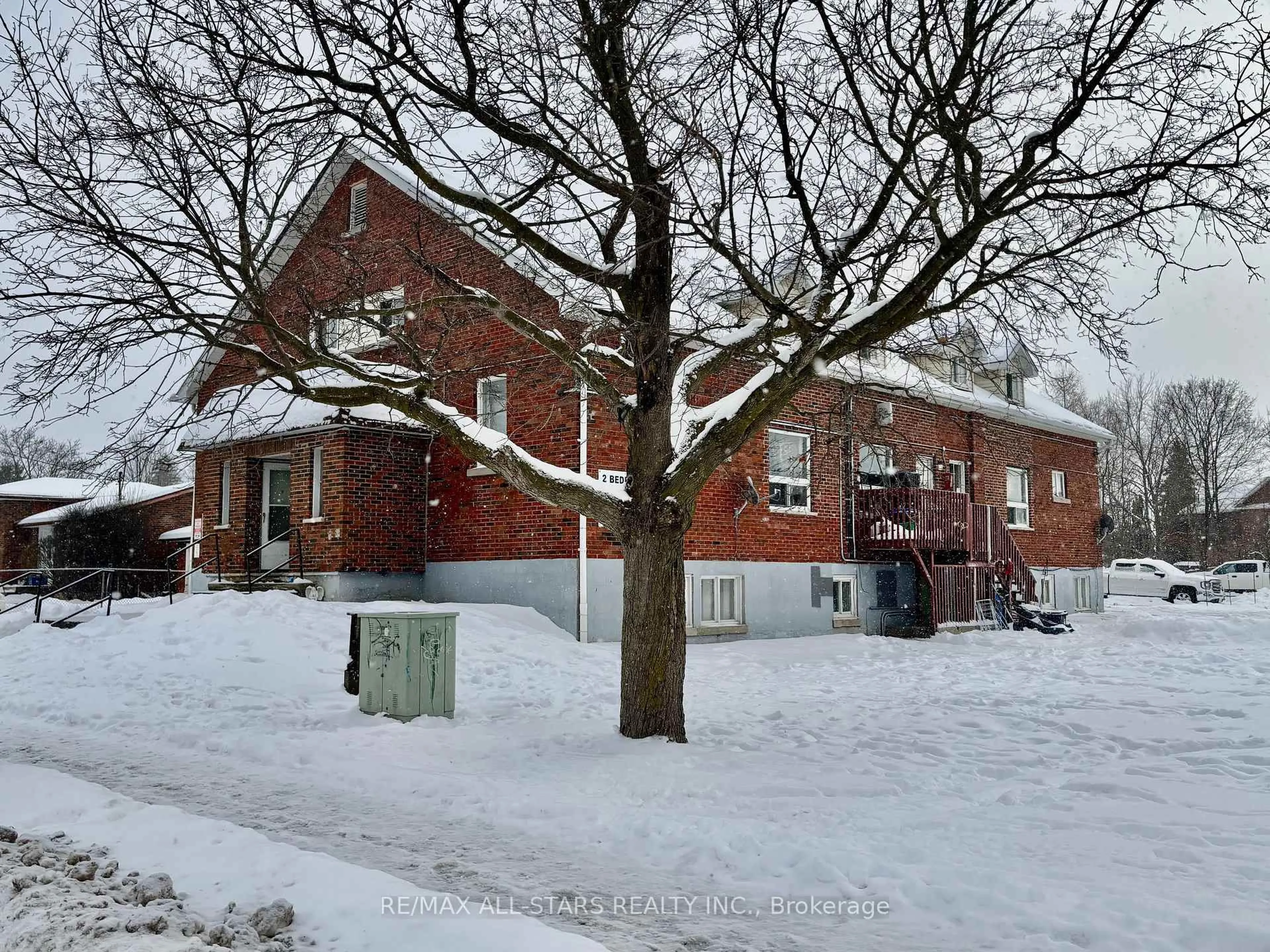 A pic from outside/outdoor area/front of a property/back of a property/a pic from drone, street for 26/30/55 Victoria/Glenelg Ave, Kawartha Lakes Ontario K9V 2C8