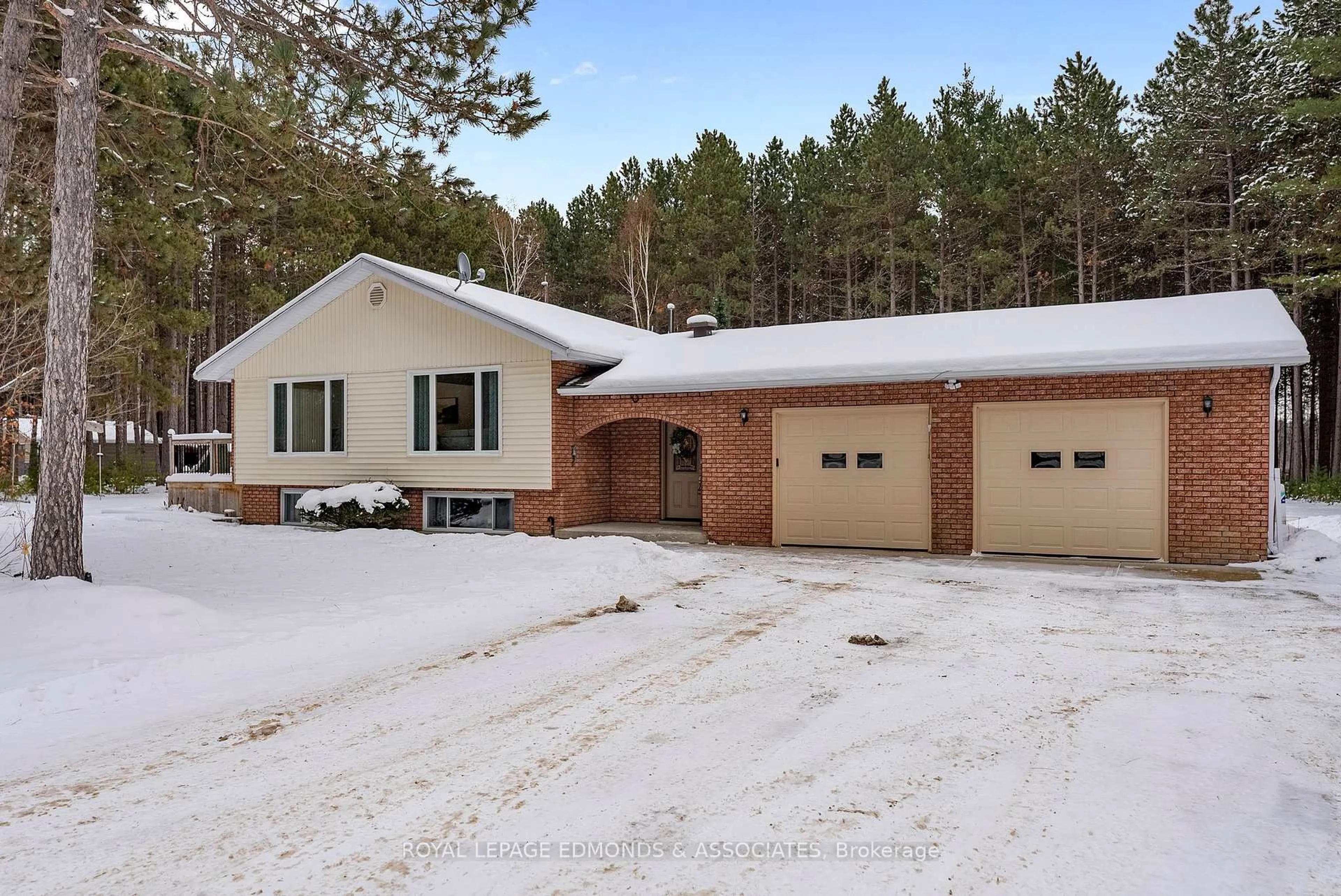 Unknown for 1137 Locksley Rd, Pembroke Ontario K8A 6W5