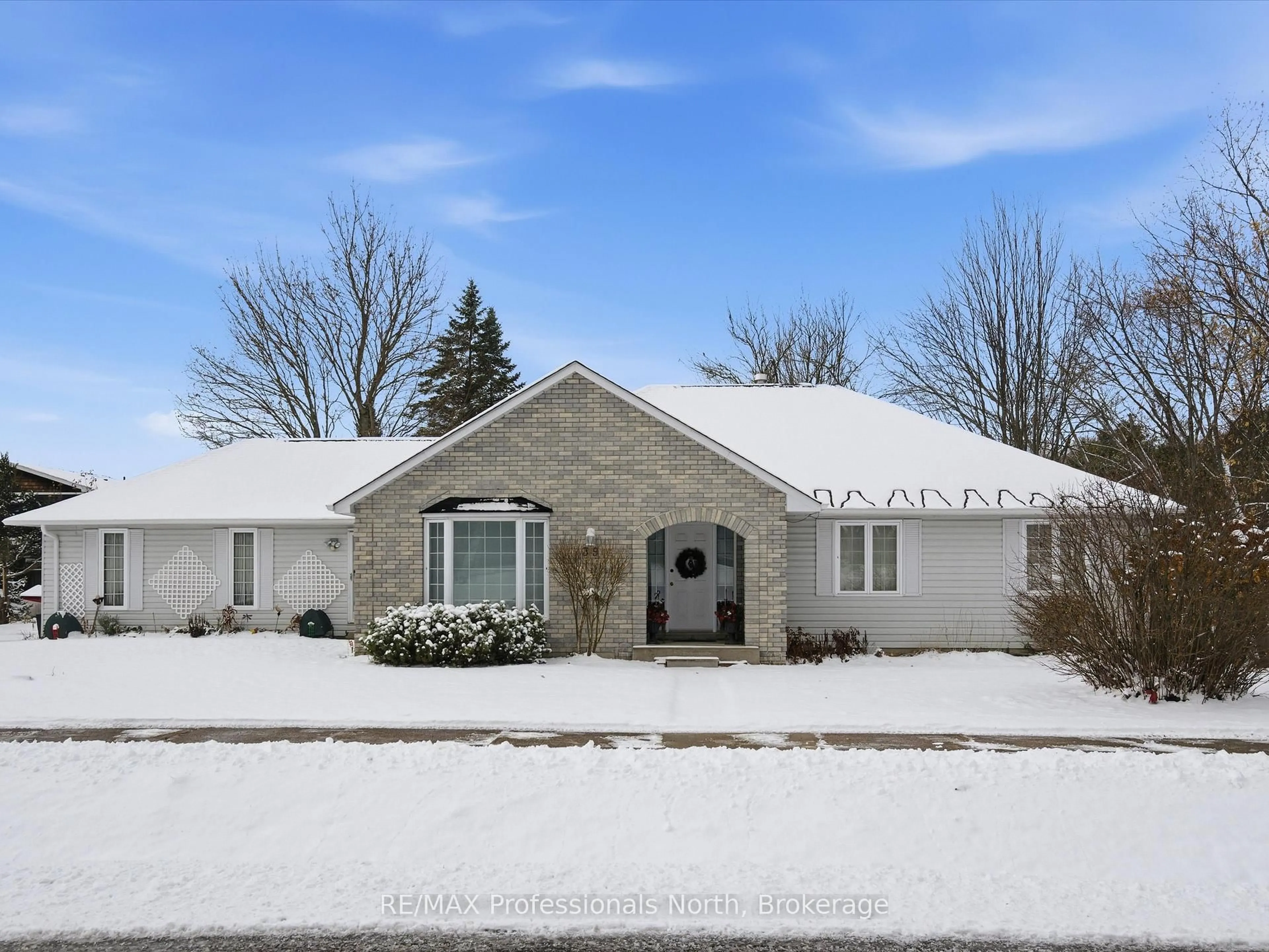 Unknown for 39 Catharine St, Bracebridge Ontario P1L 1B1