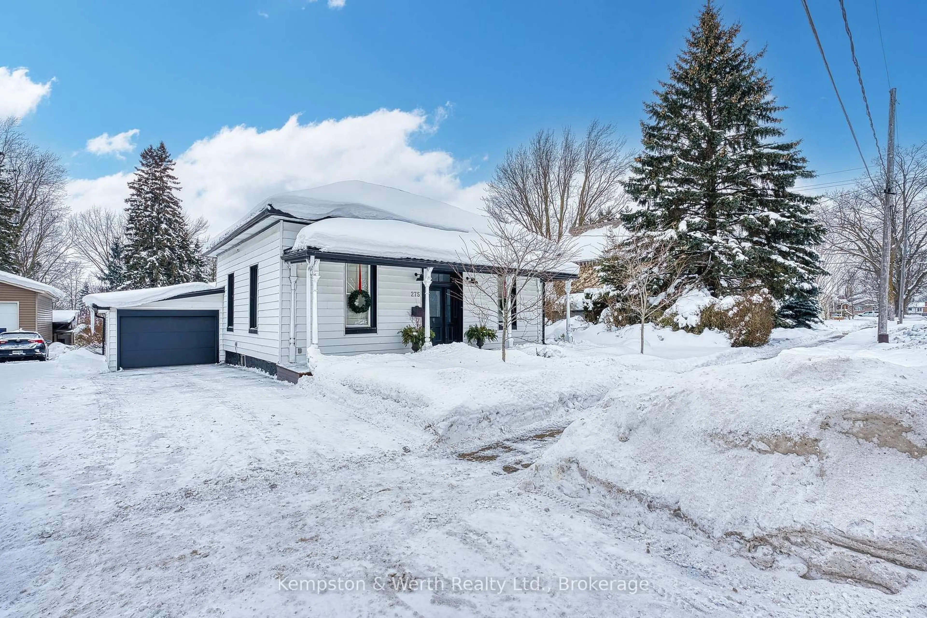 A pic from outside/outdoor area/front of a property/back of a property/a pic from drone, street for 275 Victoria Ave, North Perth Ontario N4W 1S9