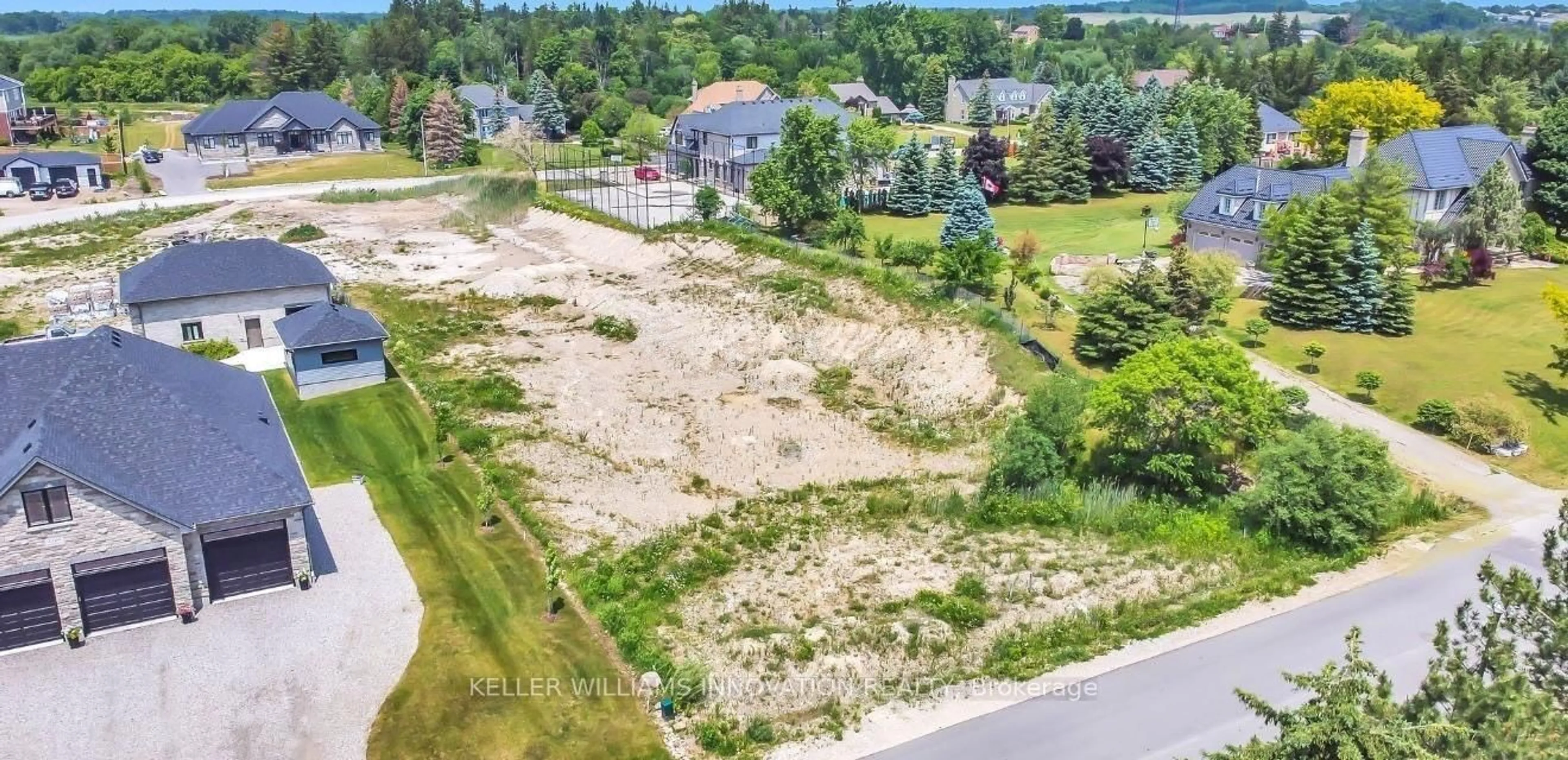 A pic from outside/outdoor area/front of a property/back of a property/a pic from drone, water/lake/river/ocean view for 1170 Ratcliffe Dr, Waterloo Ontario N3E 0B8