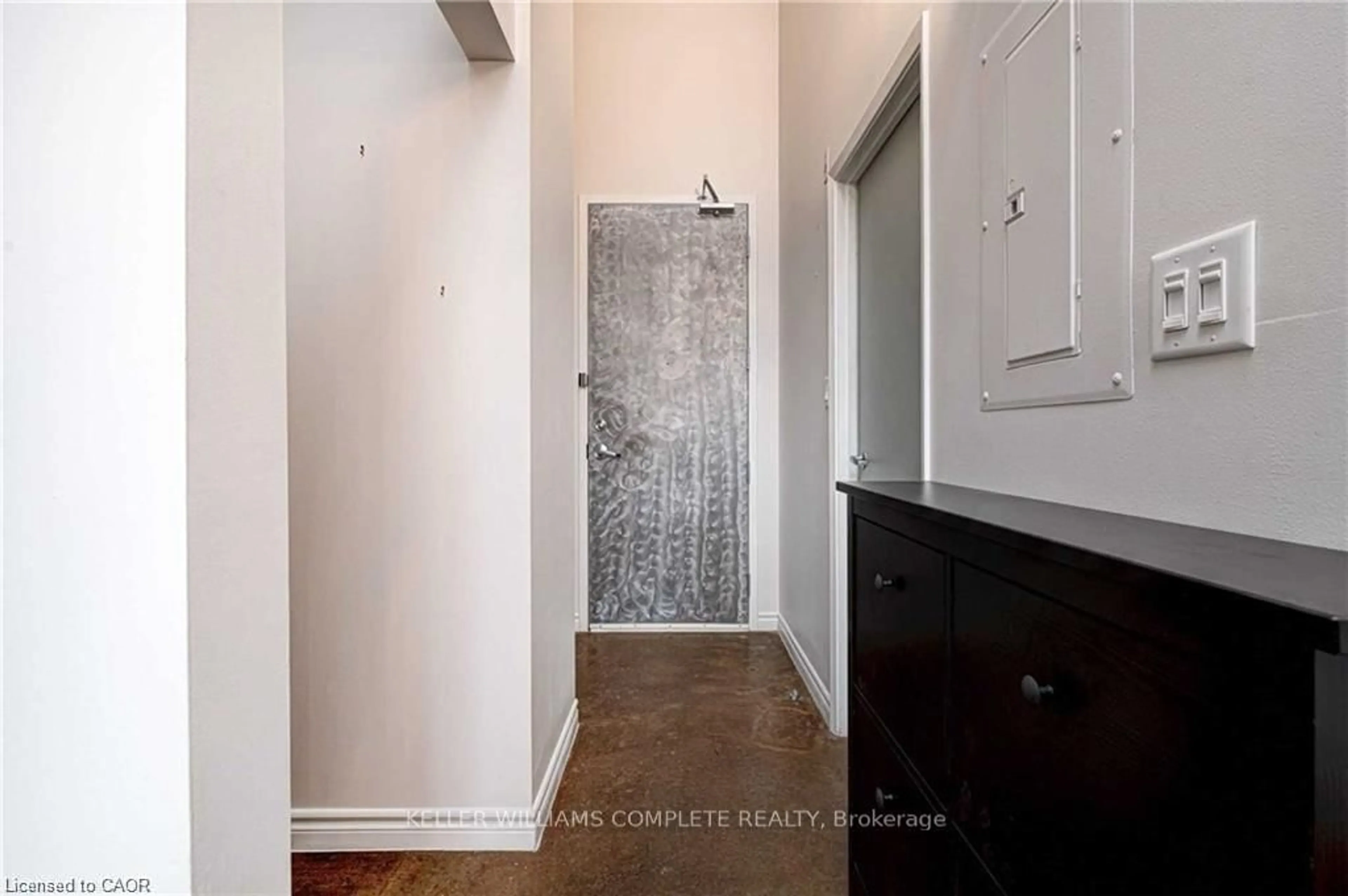 Indoor entryway for 11 Rebecca St #202, Hamilton Ontario L8R 3H7