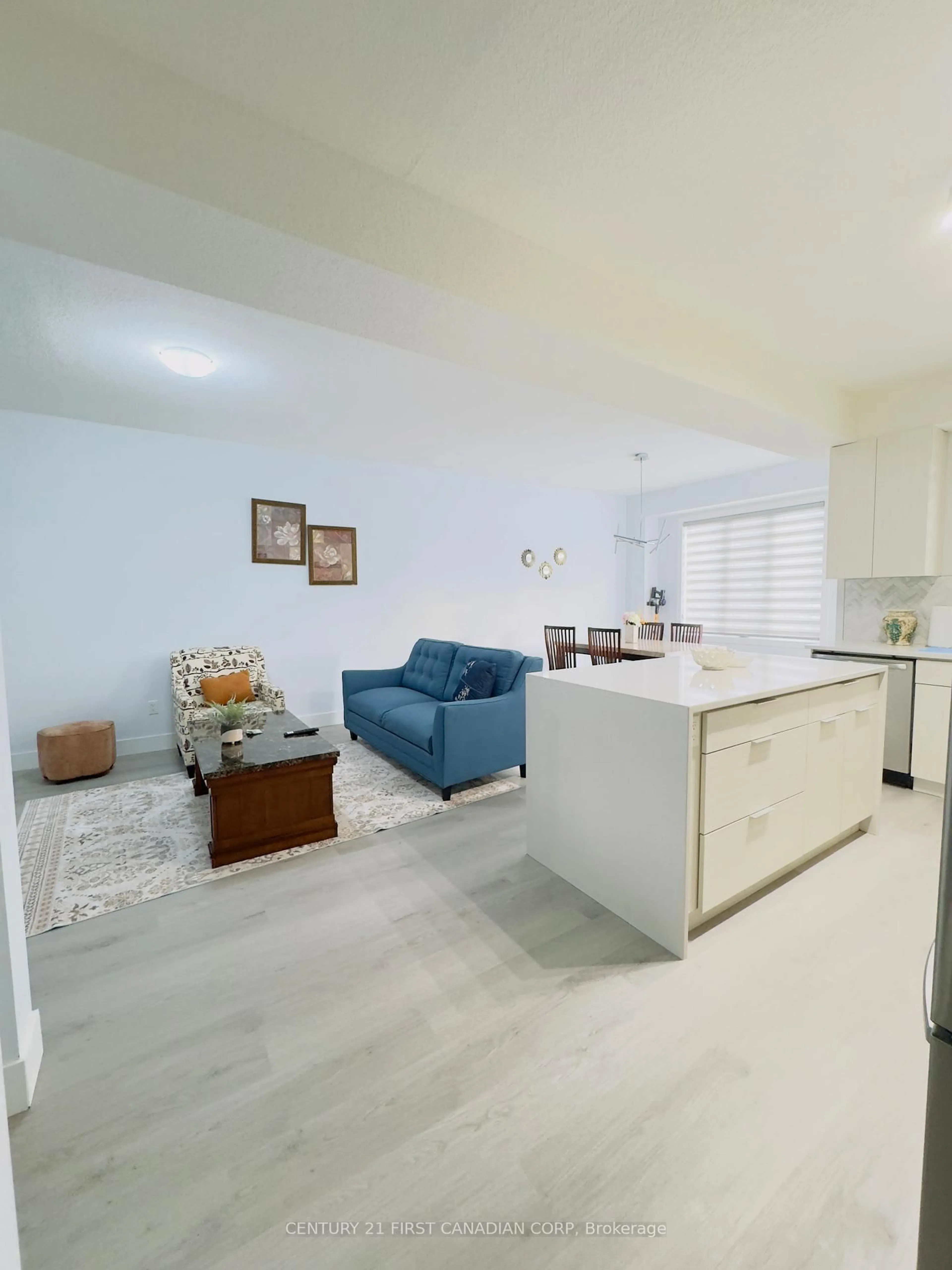 Unknown for 3380 Singleton Ave #107, London South Ontario N6L 0E8