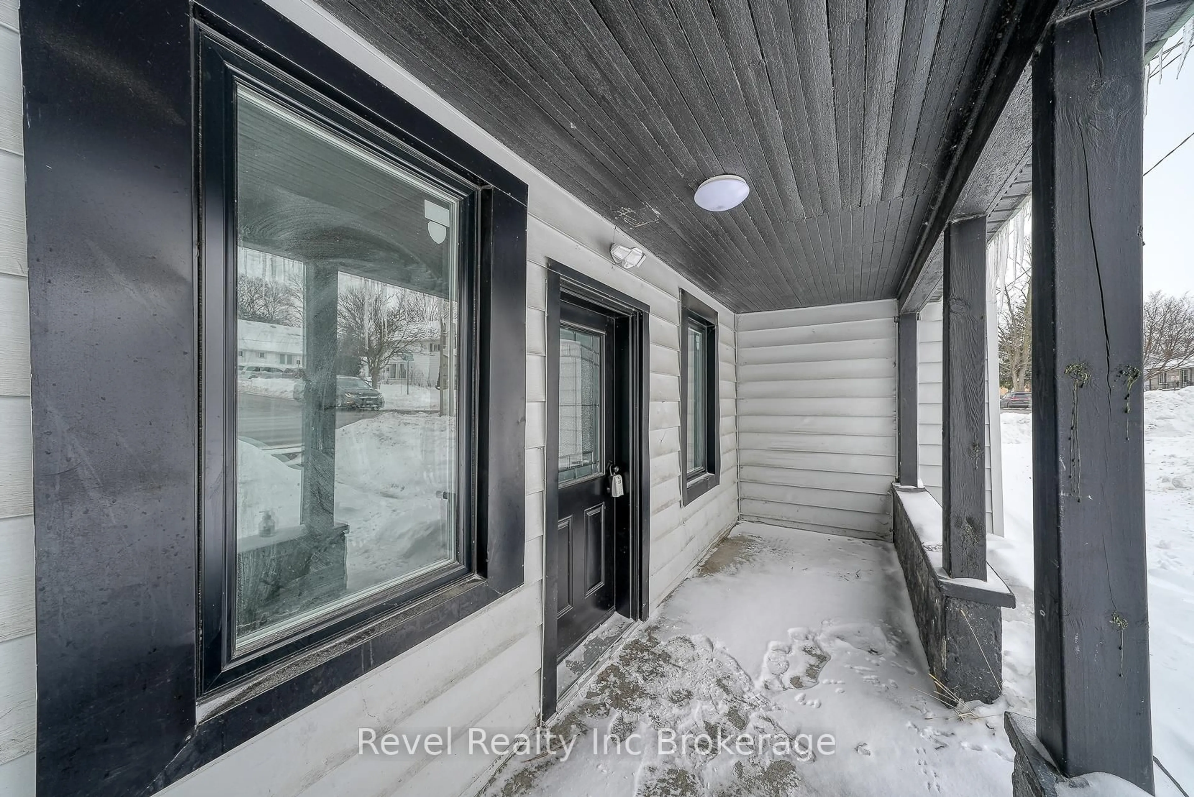 Unknown for 123 Charles St, Ingersoll Ontario N5C 1J9