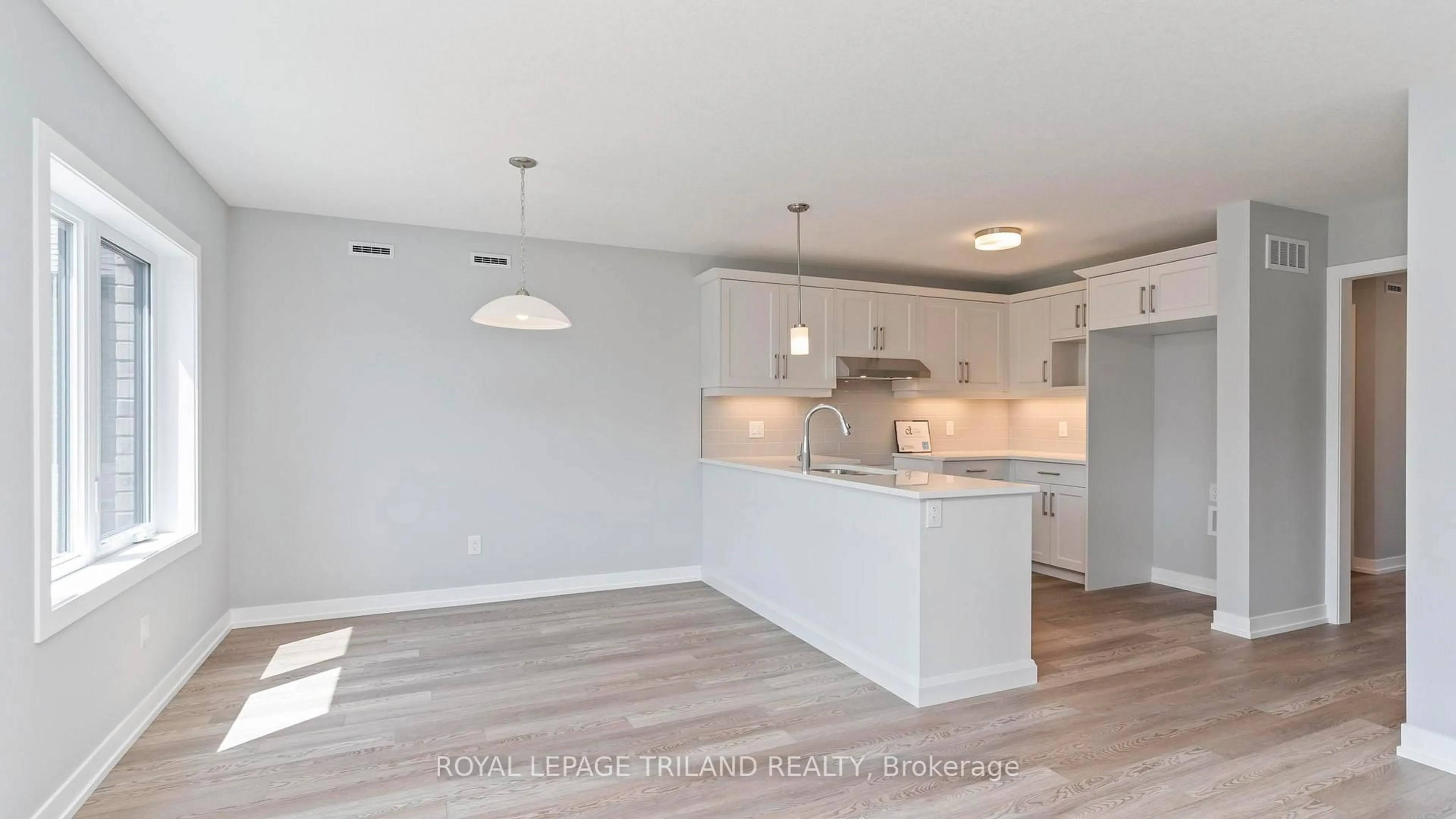 Open concept kitchen, unknown for 16 HARROW Lane, St. Thomas Ontario N5R 0P3