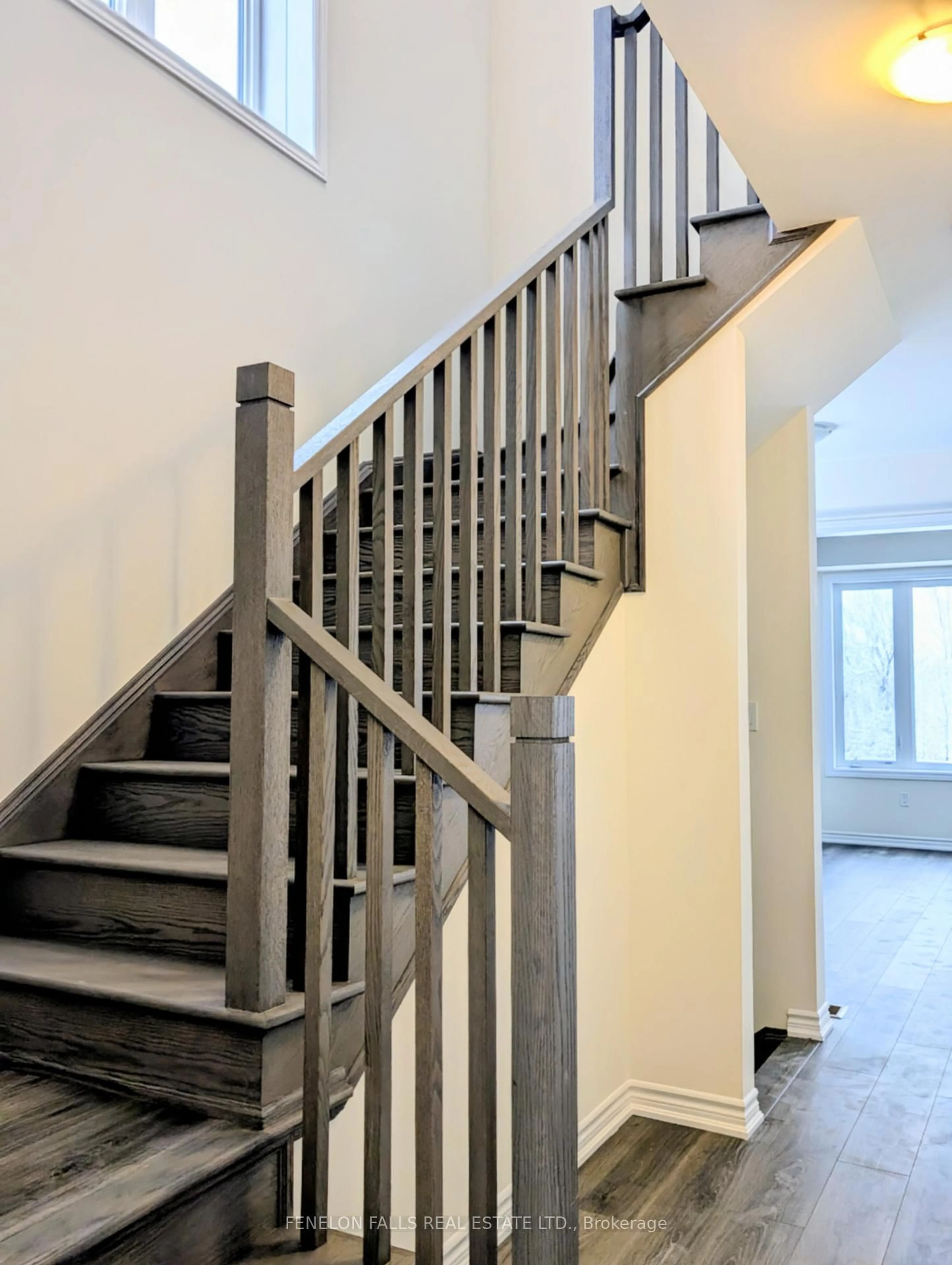 Stairs for 25 Hickey Lane, Kawartha Lakes Ontario K9V 0T3