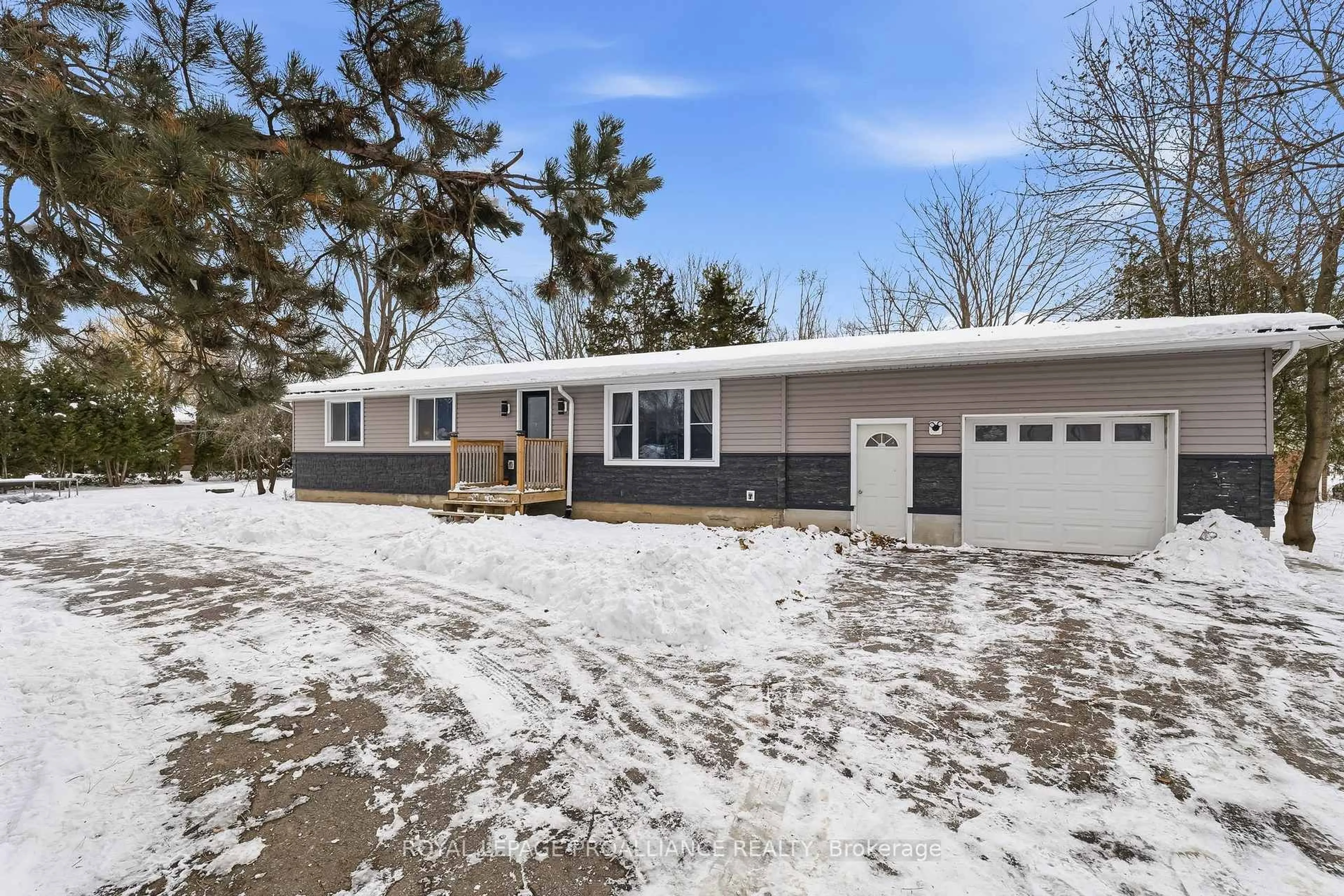 Unknown for 17 Chrisval Ave, Trenton Ontario K8V 5P7