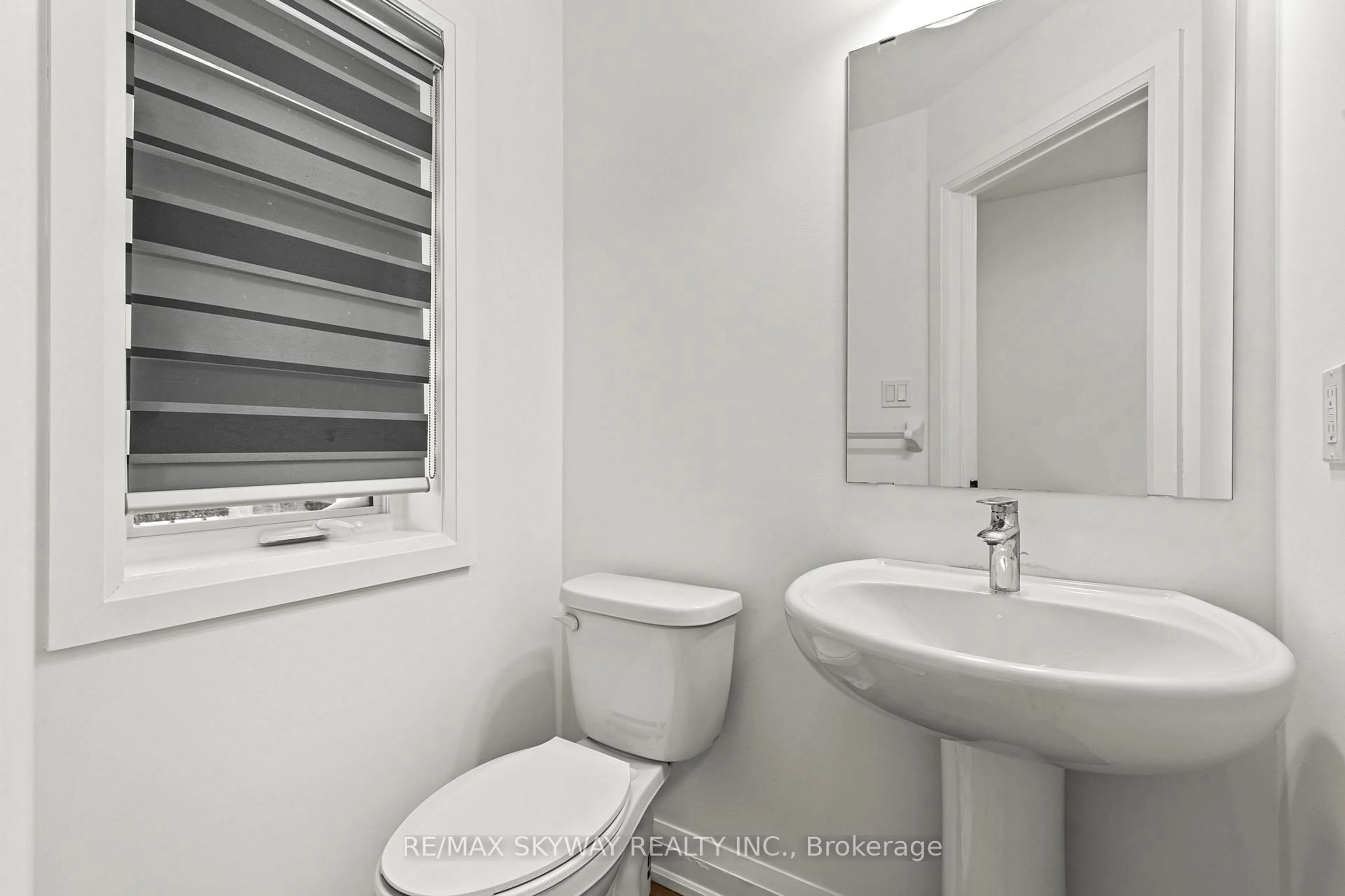 Standard bathroom, unknown for 143 Stonebrook Way, Grey Highlands Ontario N0C 1H0
