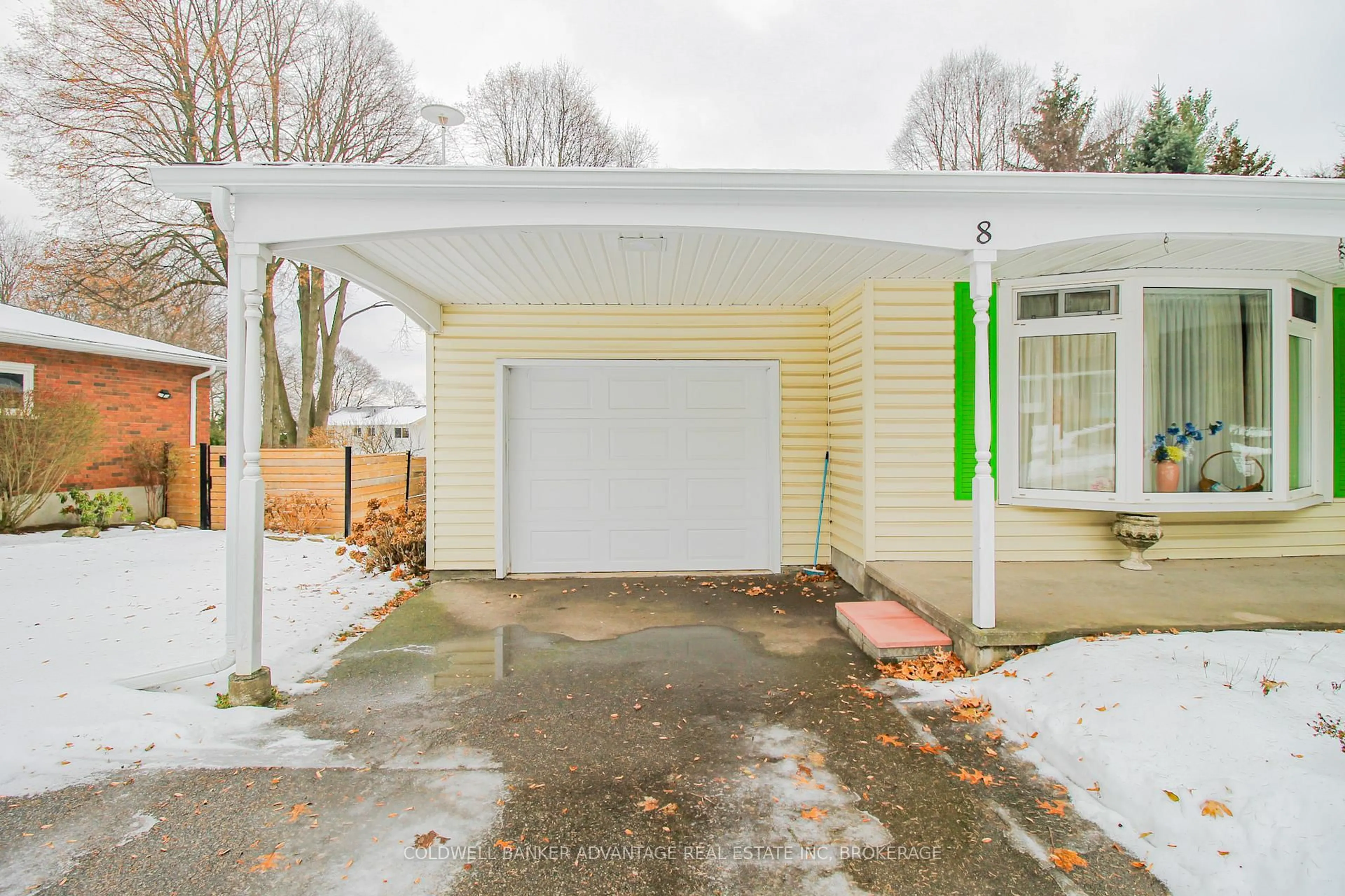 Unknown for 8 Bigelow Cres, Pelham Ontario L0S 1E2