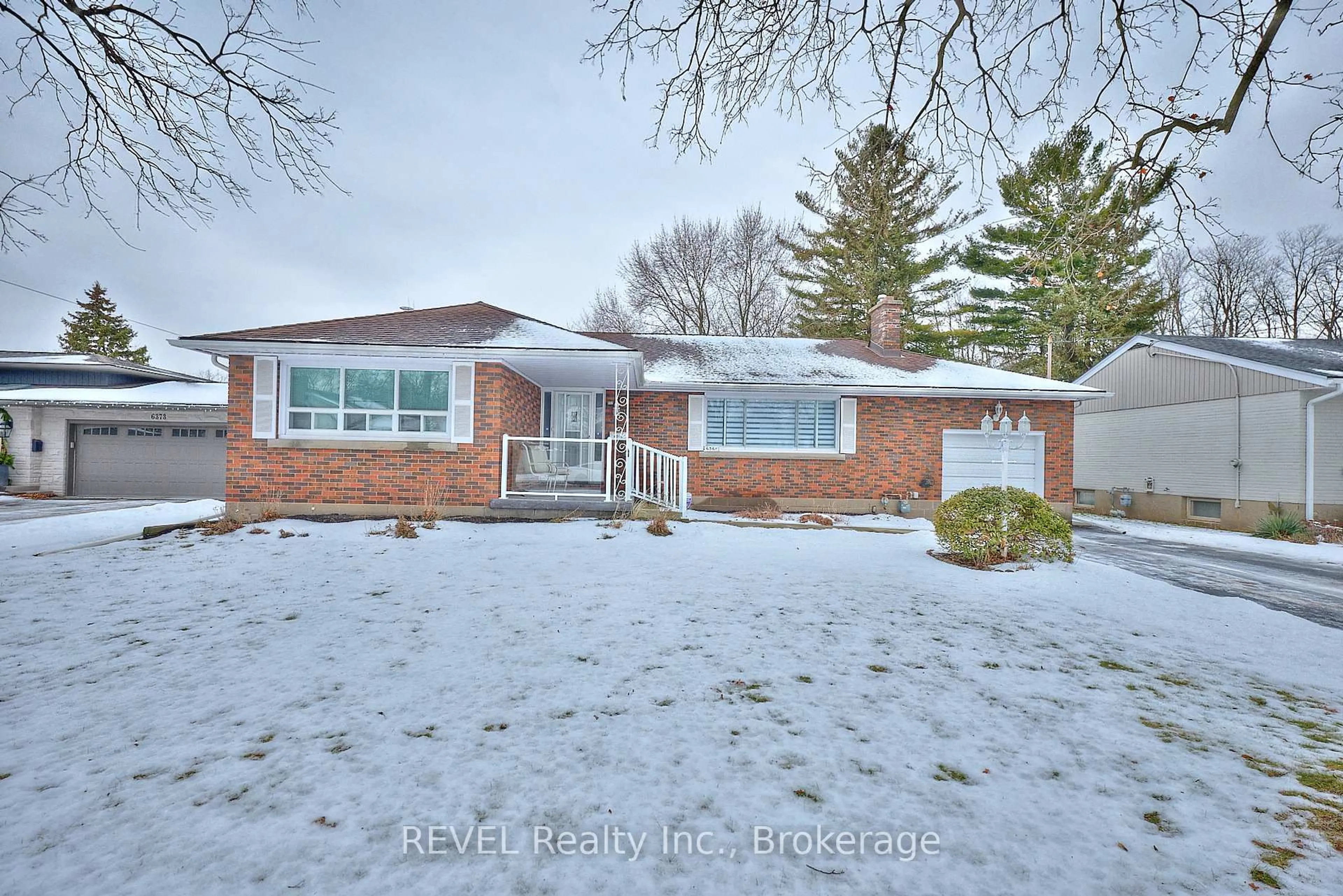 Home with brick exterior material, street for 6361 Clare Cres, Niagara Falls Ontario L2G 2C9
