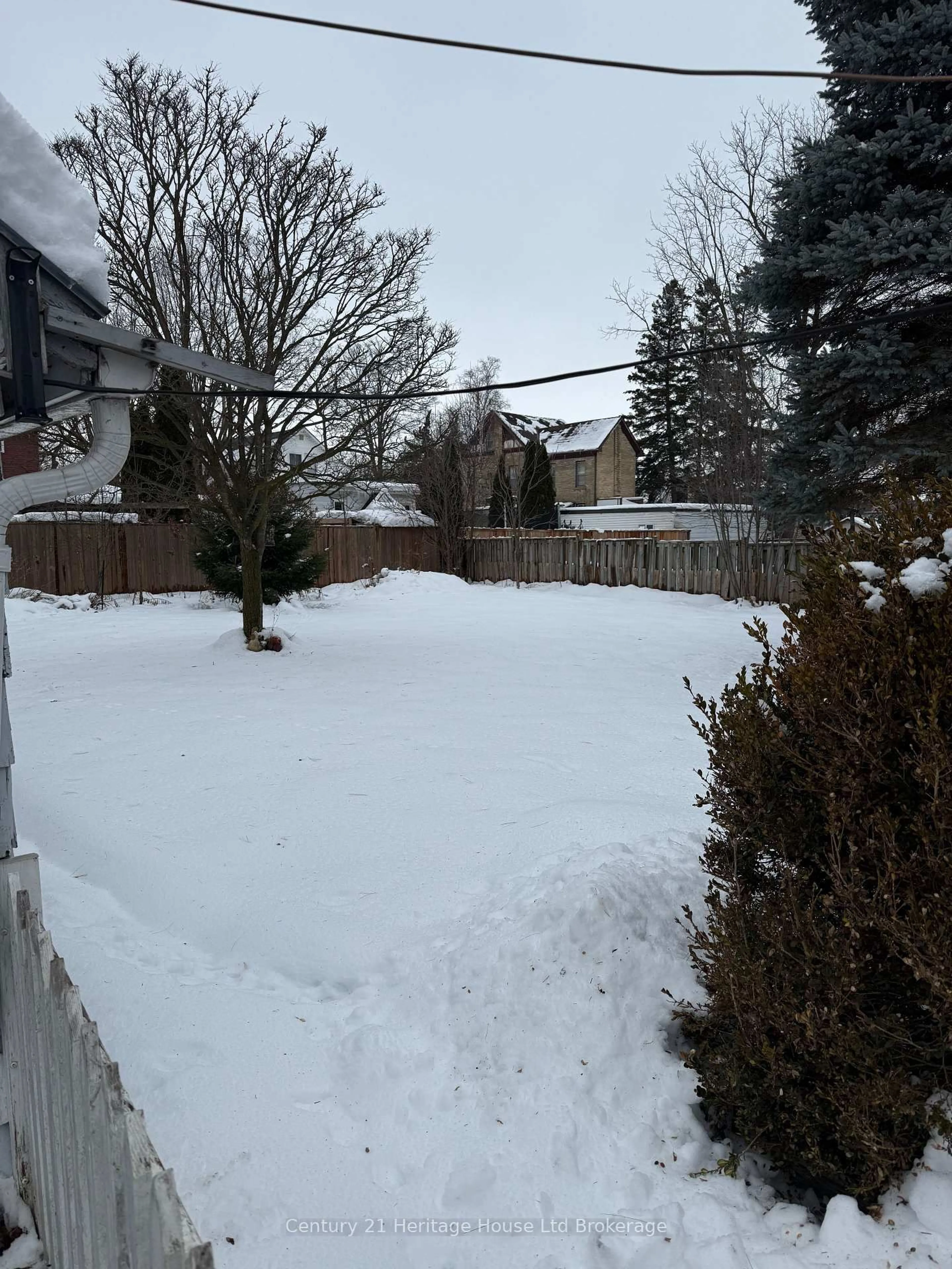 Unknown for 161 Sydenham St, Woodstock Ontario N4S 7B7