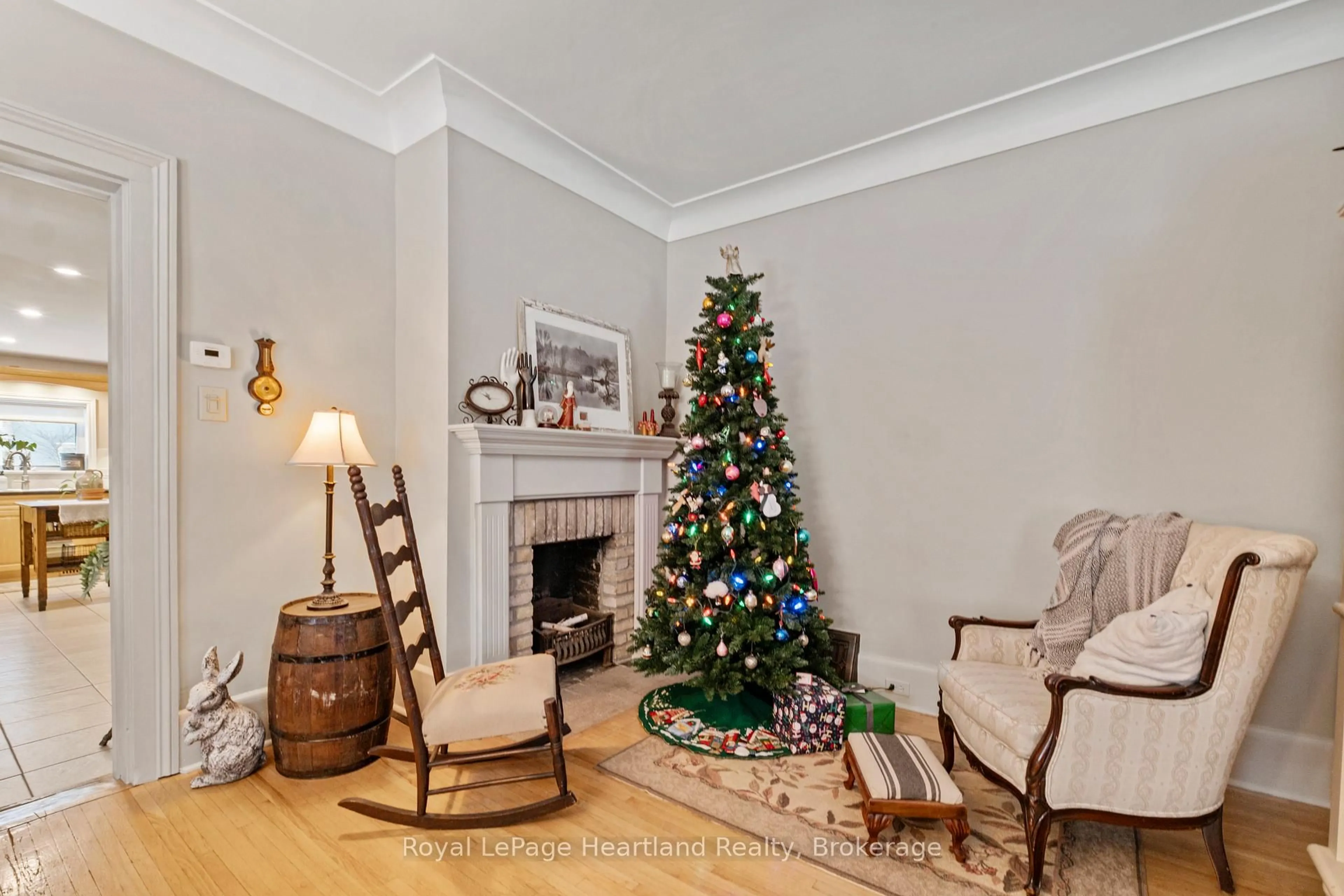 Unknown for 105 Quebec St, Goderich Ontario N7A 2G6