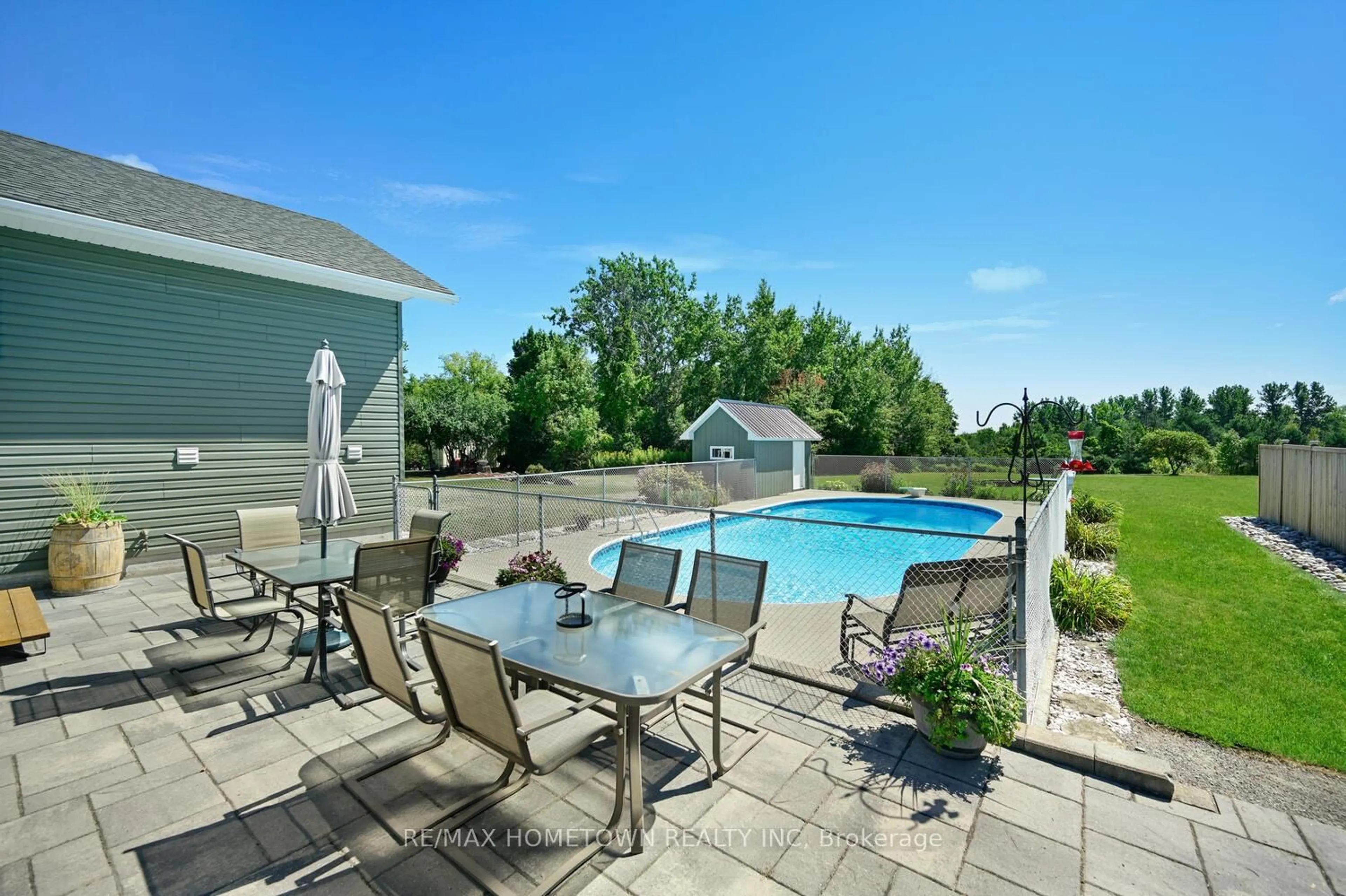 Patio, water/lake/river/ocean view for 2915 2nd Concession, Elizabethtown-Kitley Ontario K6V 5T1