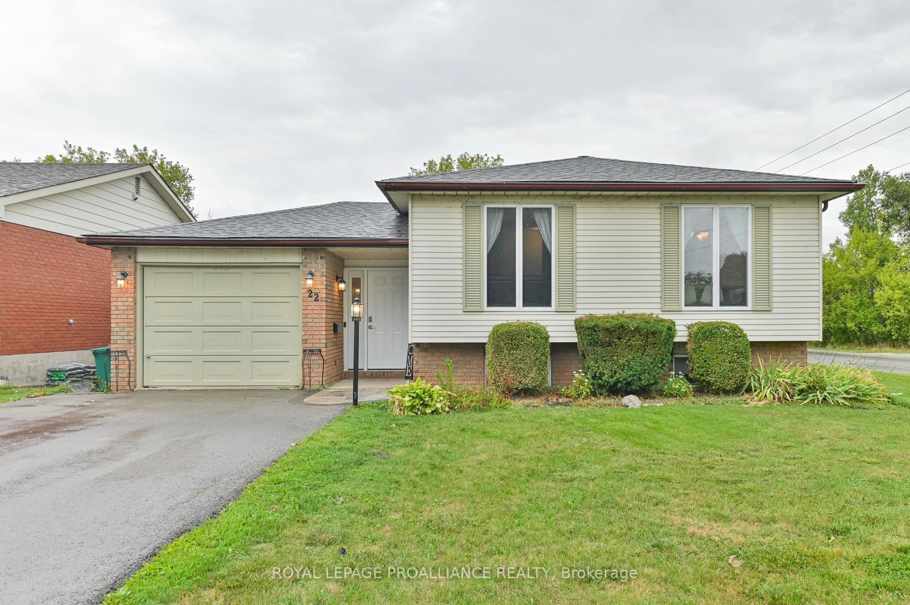 Unknown for 22 Briarwood Cres, Belleville Ontario K8N 5J7