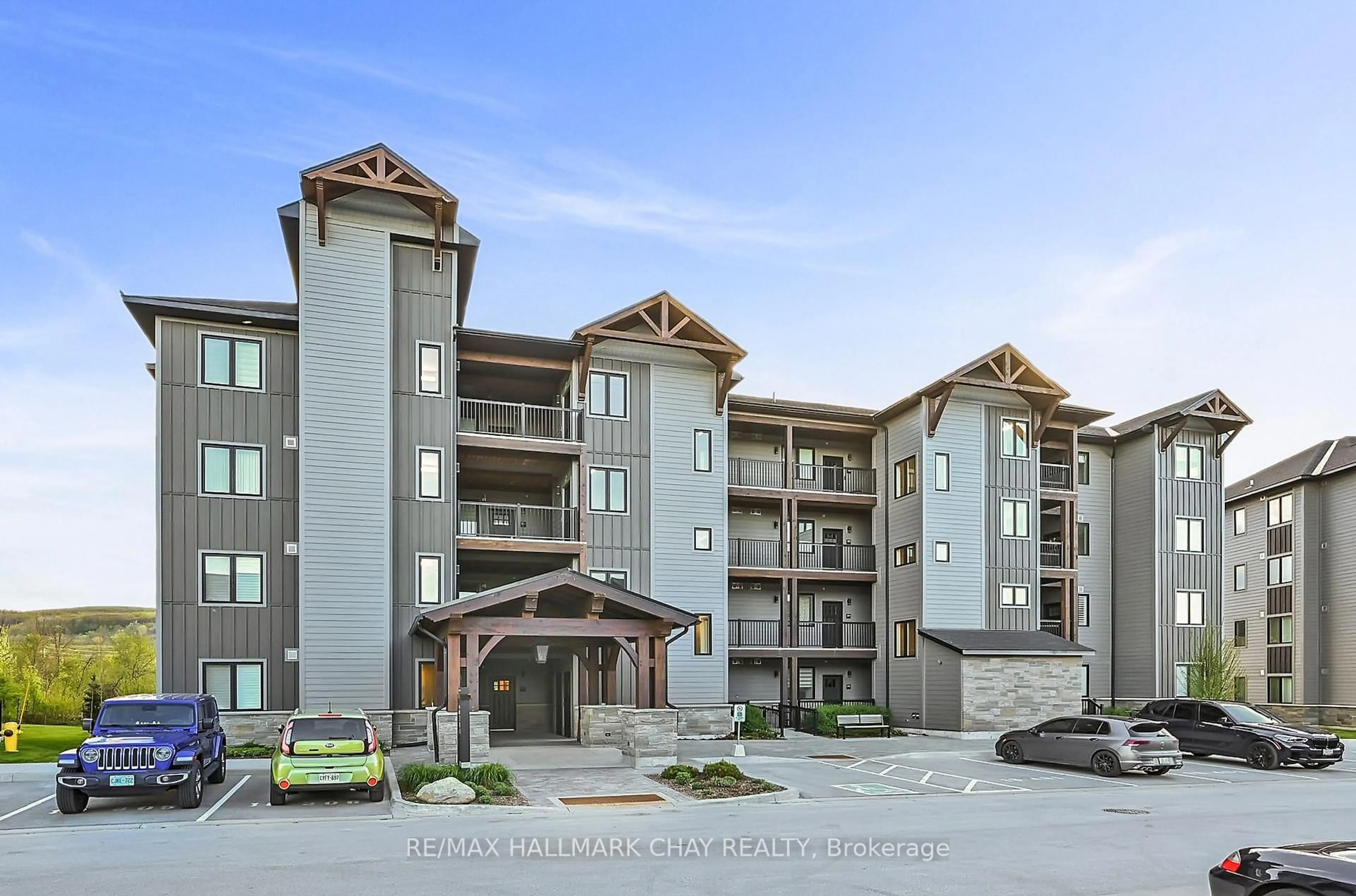 Unknown for 18 Beckwith Lane #105, Blue Mountains Ontario L9Y 3B6