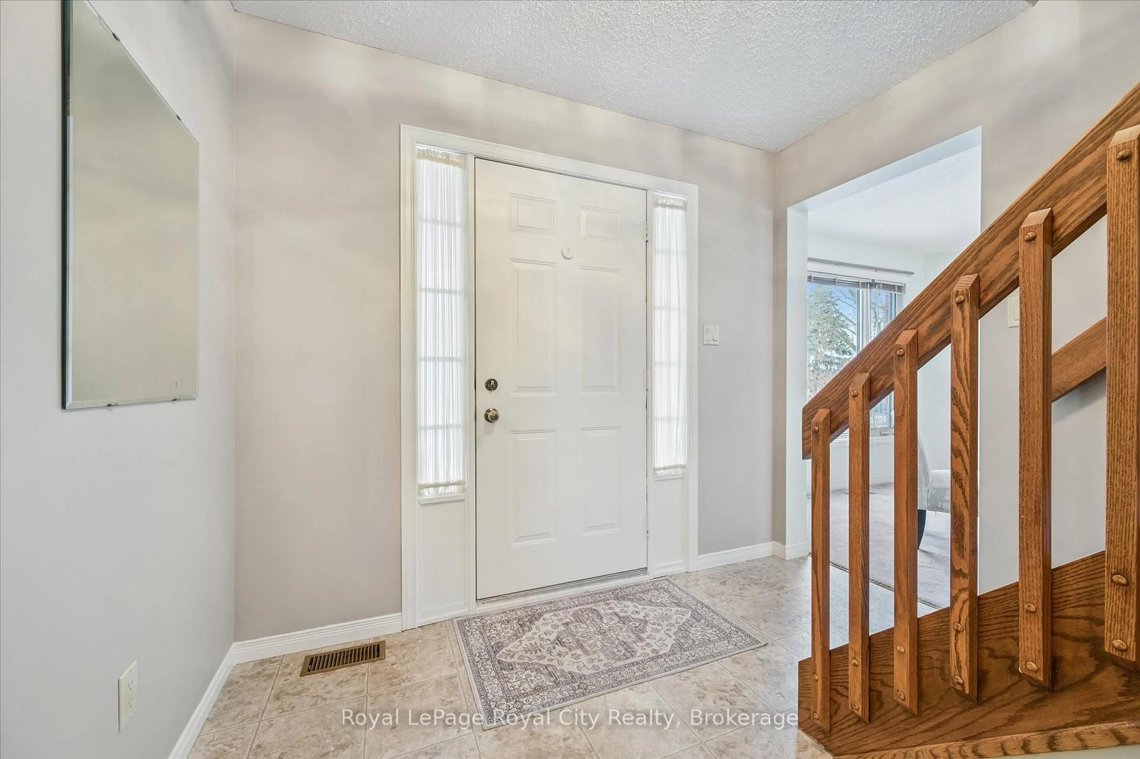 Indoor entryway for 43 Brady Lane, Guelph Ontario N1L 1A4