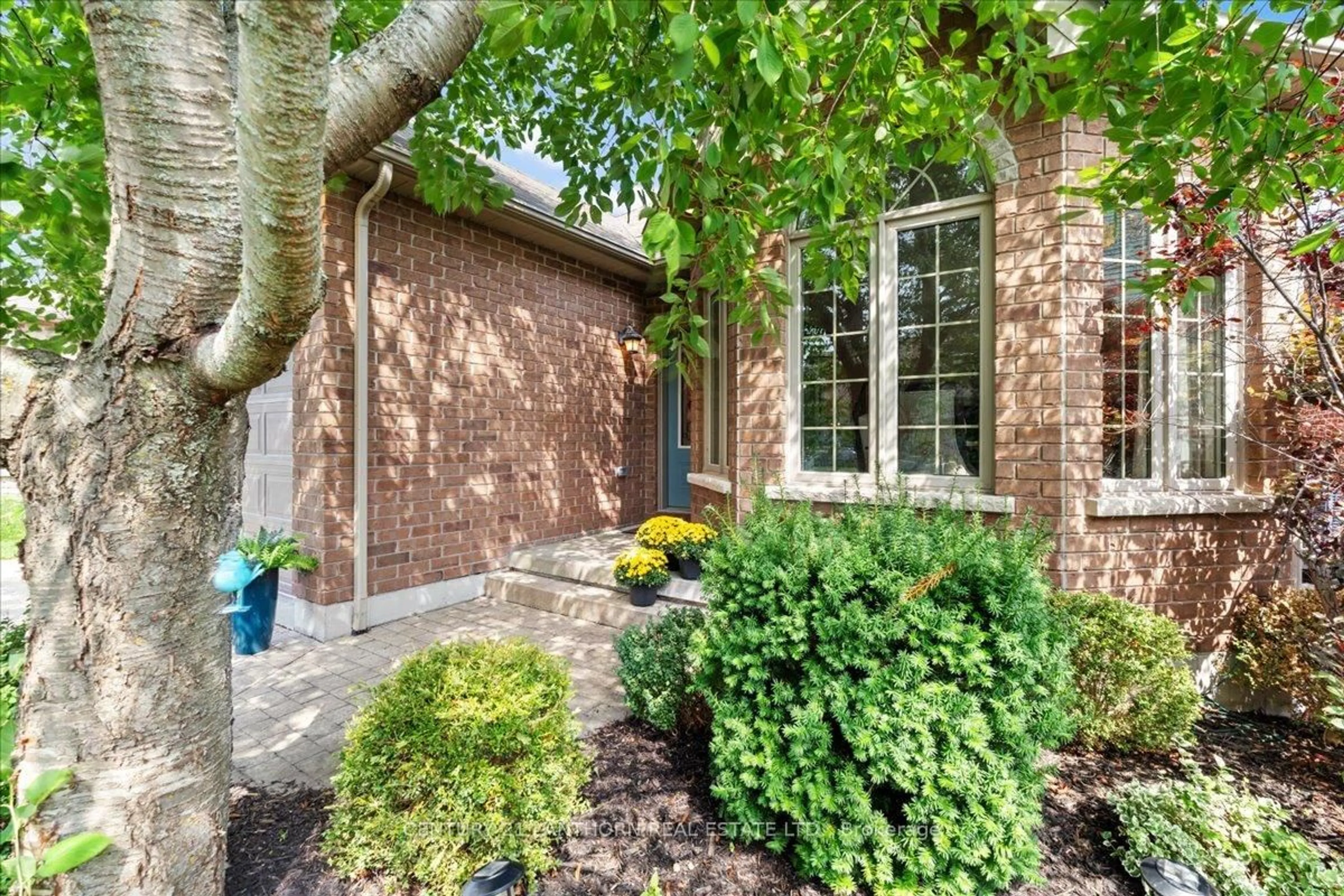 Home with brick exterior material, street for 18 McDougall Dr, Belleville Ontario K8N 4Z5