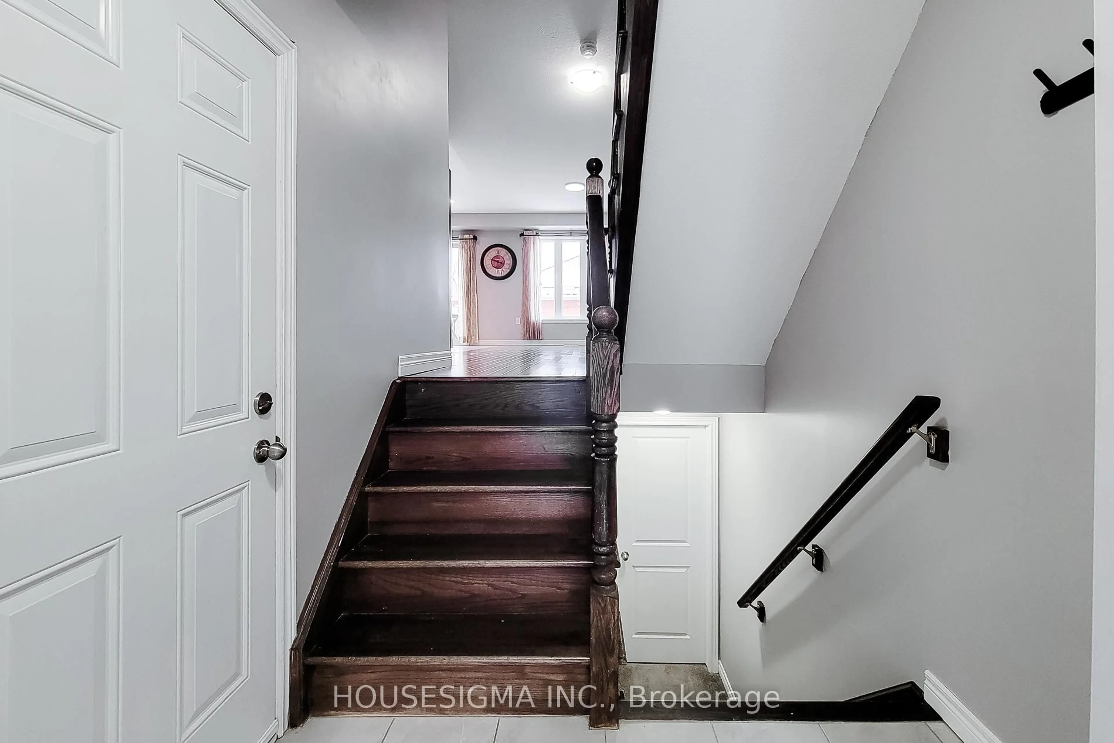 Unknown for 1354 Upper Sherman Ave #3, Hamilton Ontario L8W 1C2