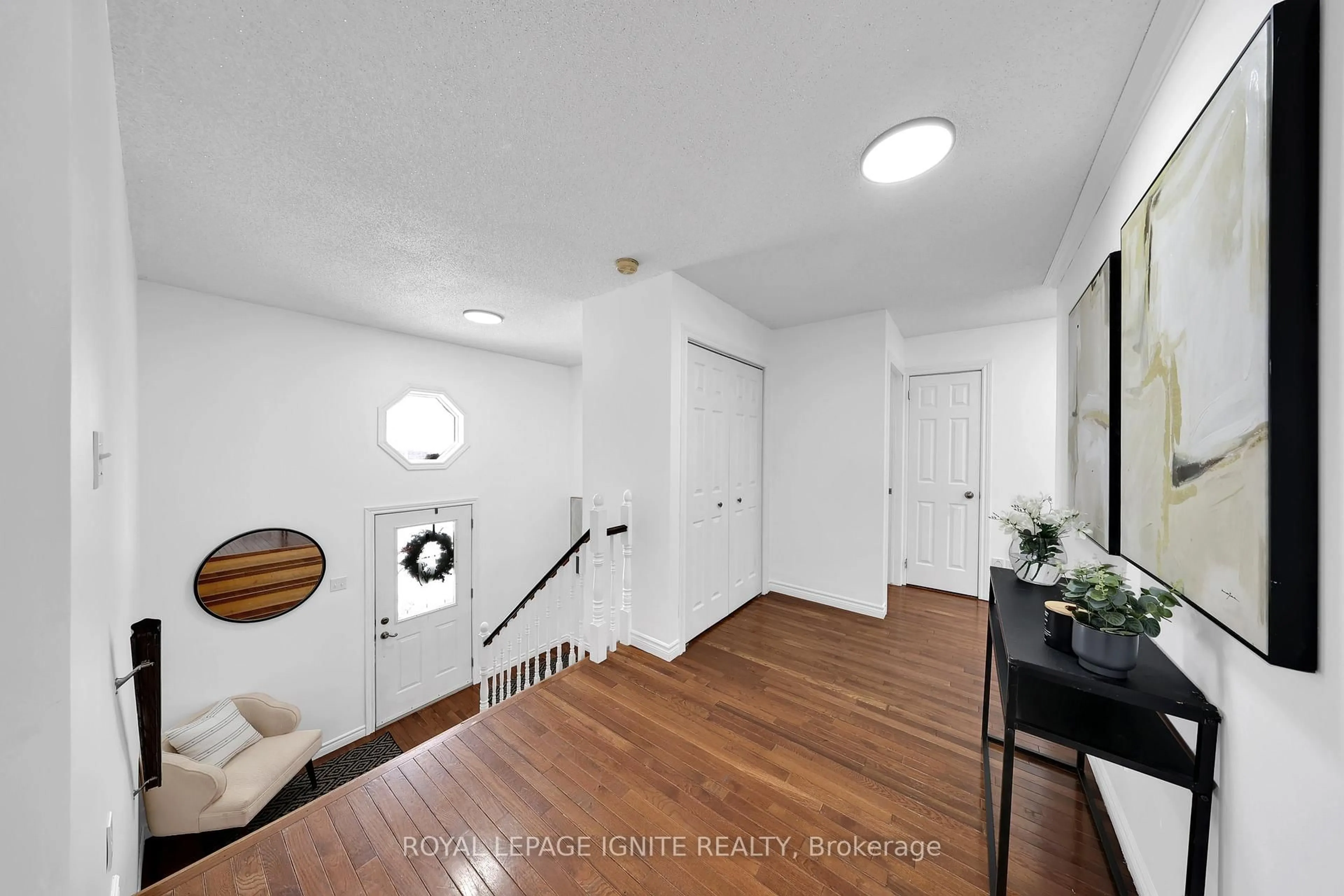 Indoor entryway for 3 Carlow Line, Asphodel-Norwood Ontario K0L 2B0