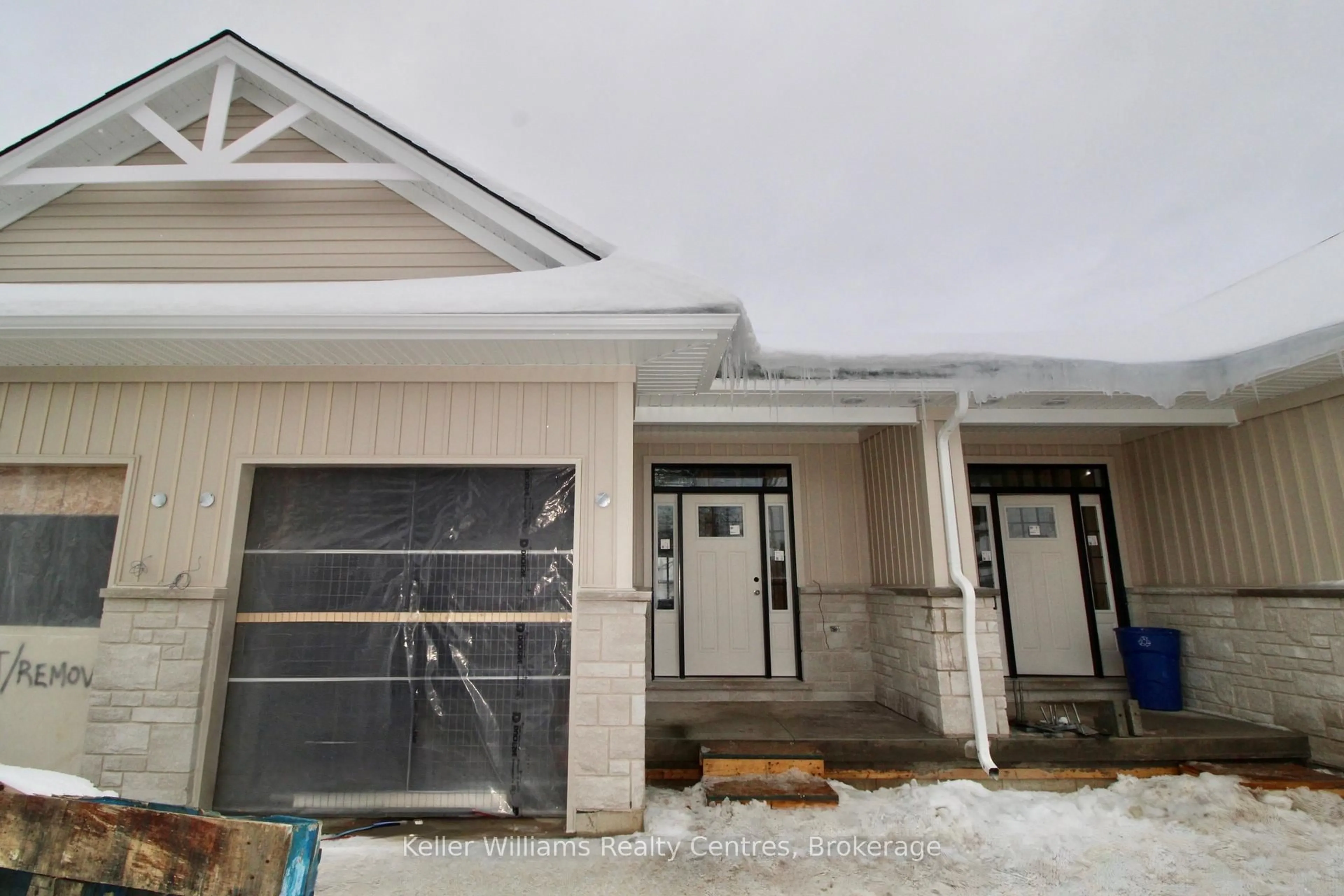 Unknown for 260 7th St #3, Hanover Ontario N4N 1G9