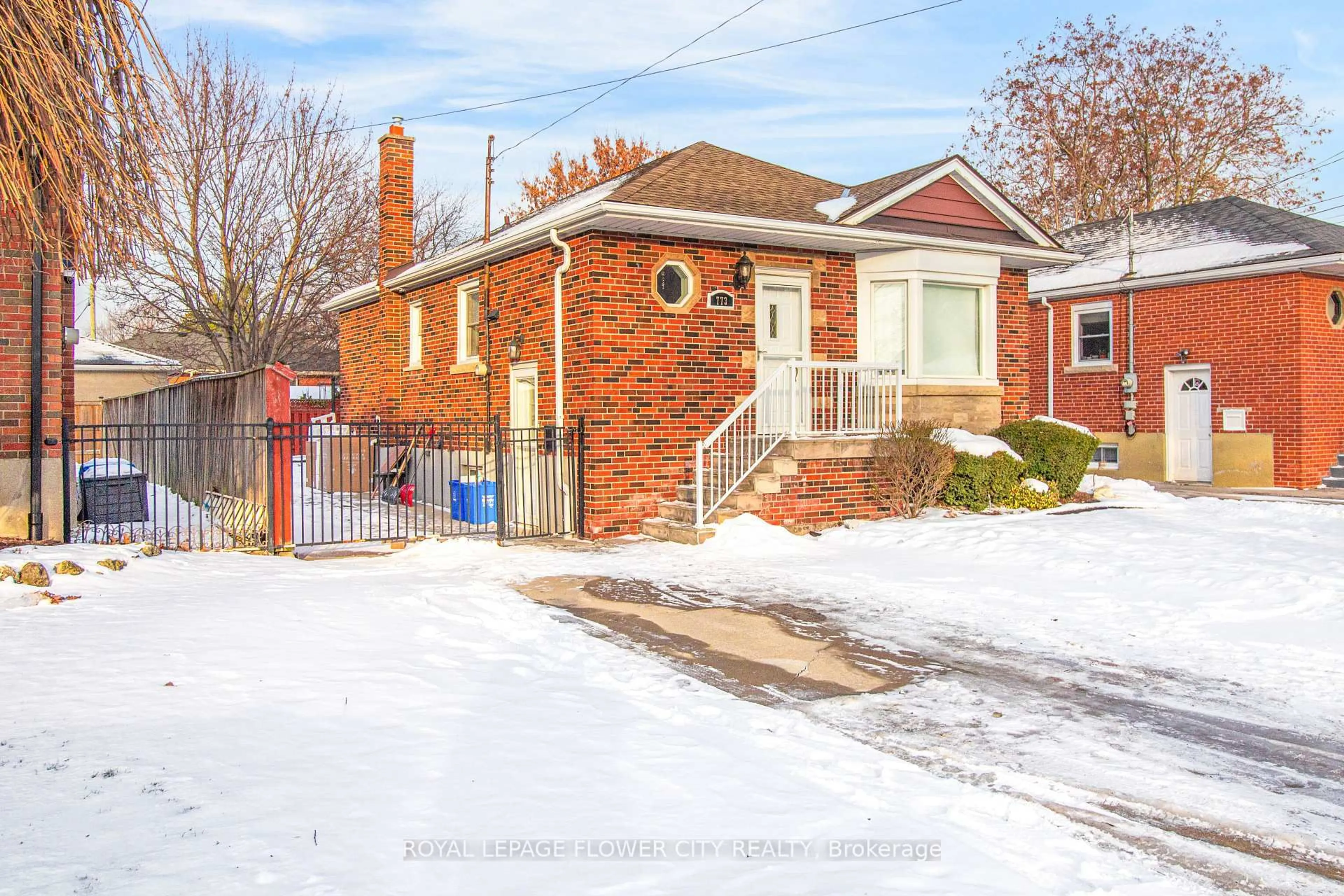 Home with brick exterior material, street for 773 Queensdale Ave, Hamilton Ontario L8V 1M7