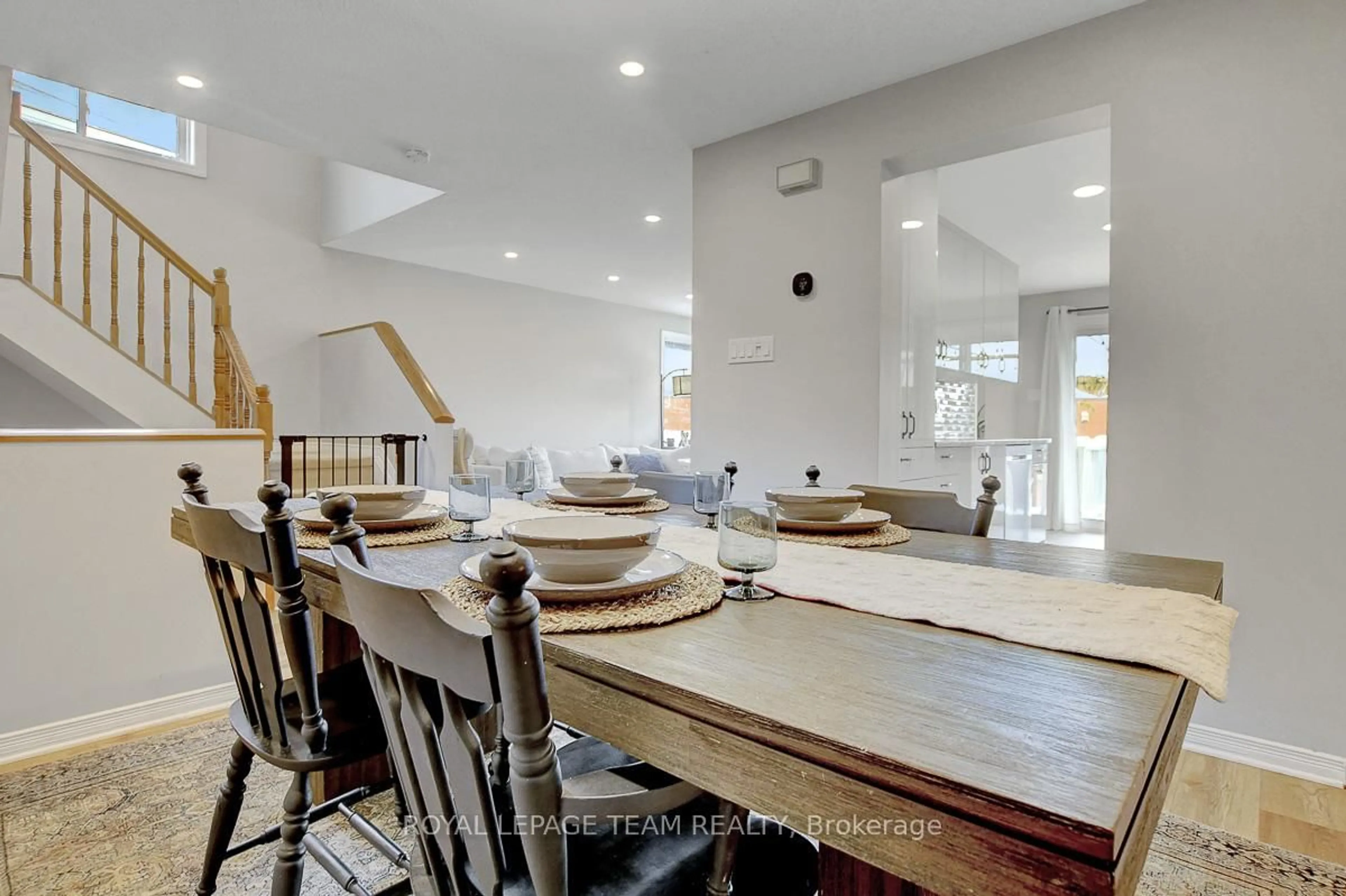 Dining room, unknown for 15 Willwood Cres, Ottawa Ontario K2J 4B2