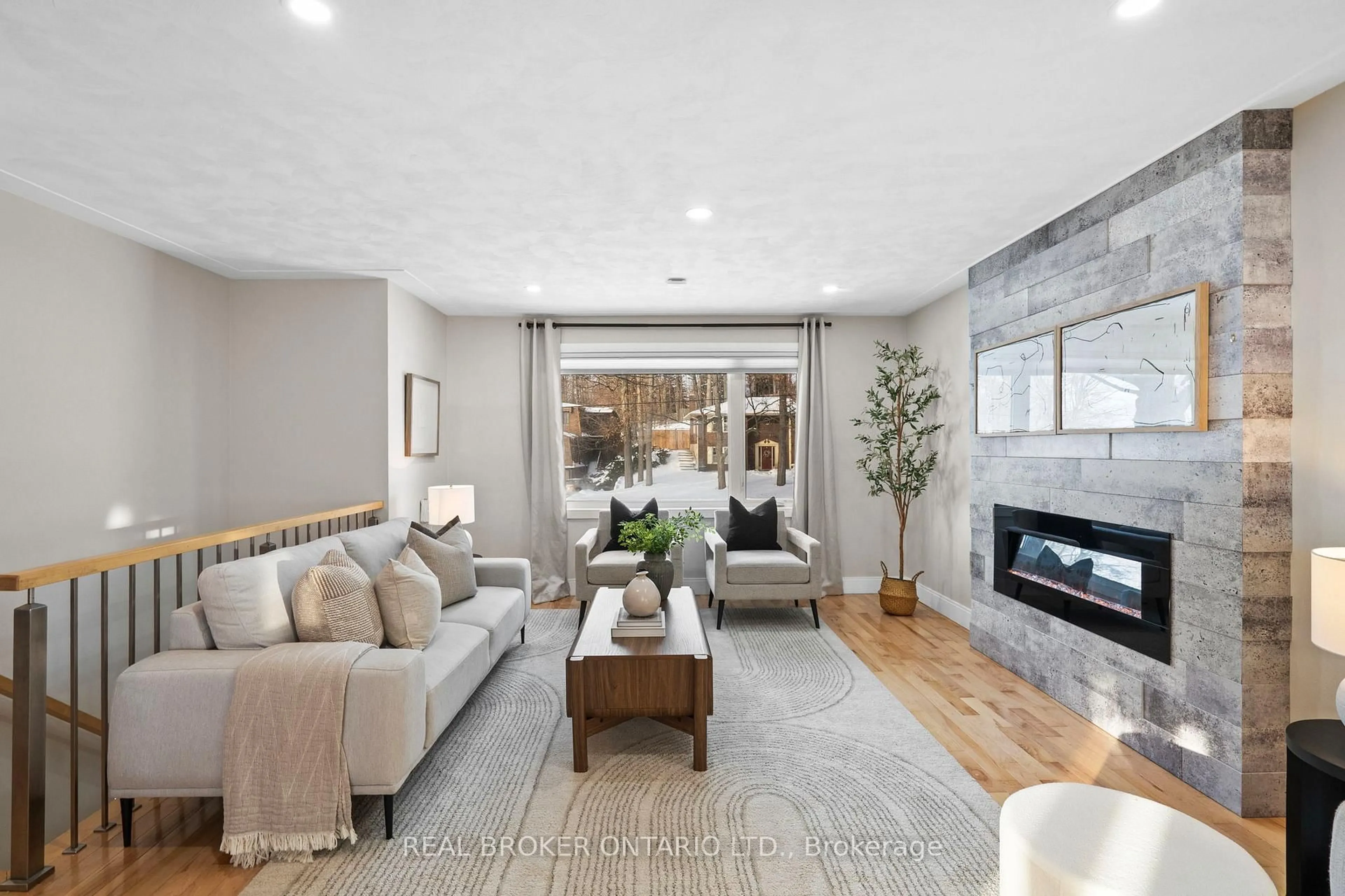 Living room with furniture, unknown for 190 Winston Blvd, Cambridge Ontario N3C 1M3