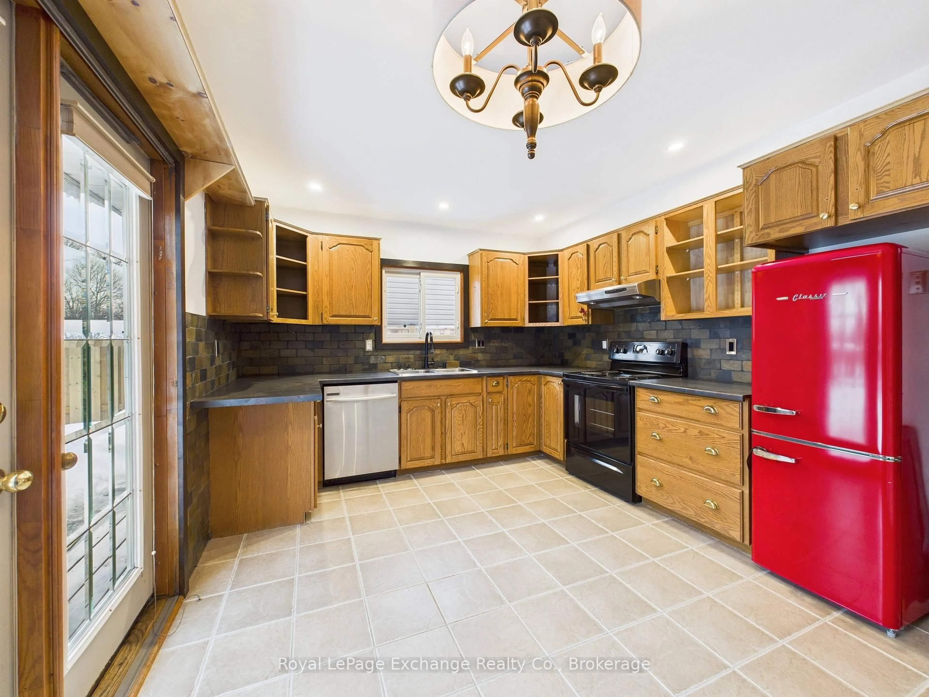 Unknown for 673 Scott St, Kincardine Ontario N2Z 1T2