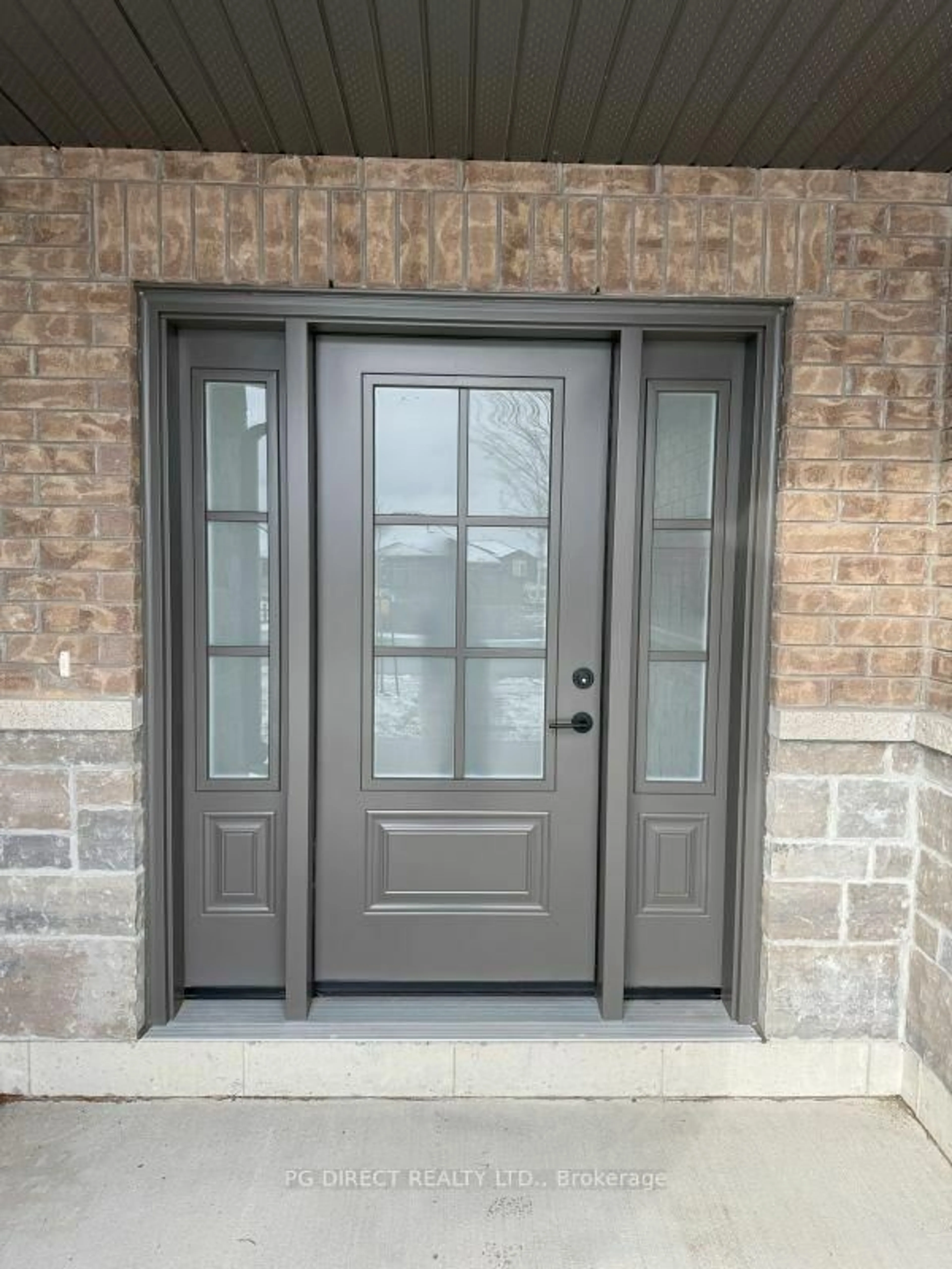 Indoor entryway for 46 Beacon Dr, Brighton Ontario K0K 1H0