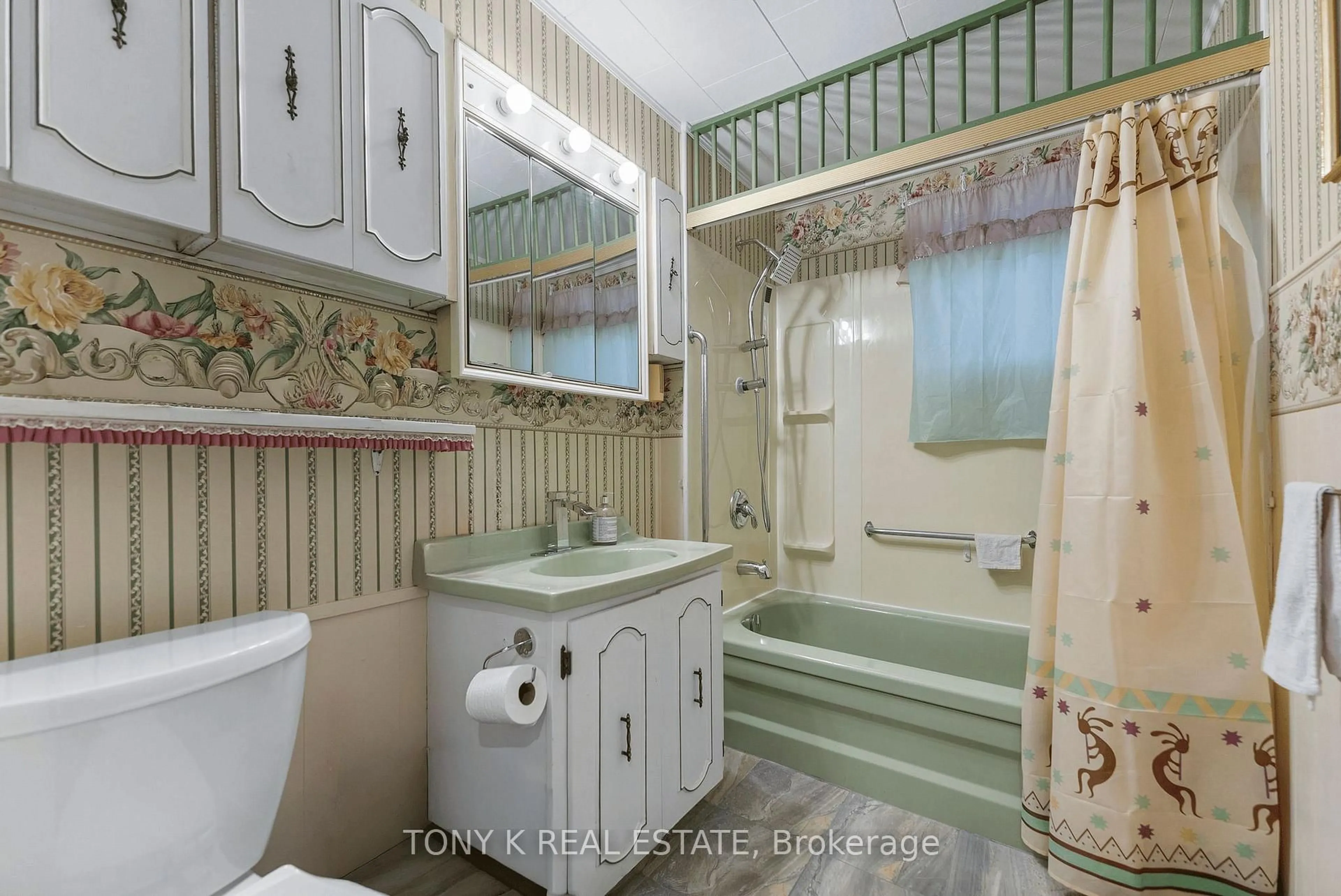 Standard bathroom, ceramic/tile floor for 29325 Highway 28, Bancroft Ontario K0L 1C0