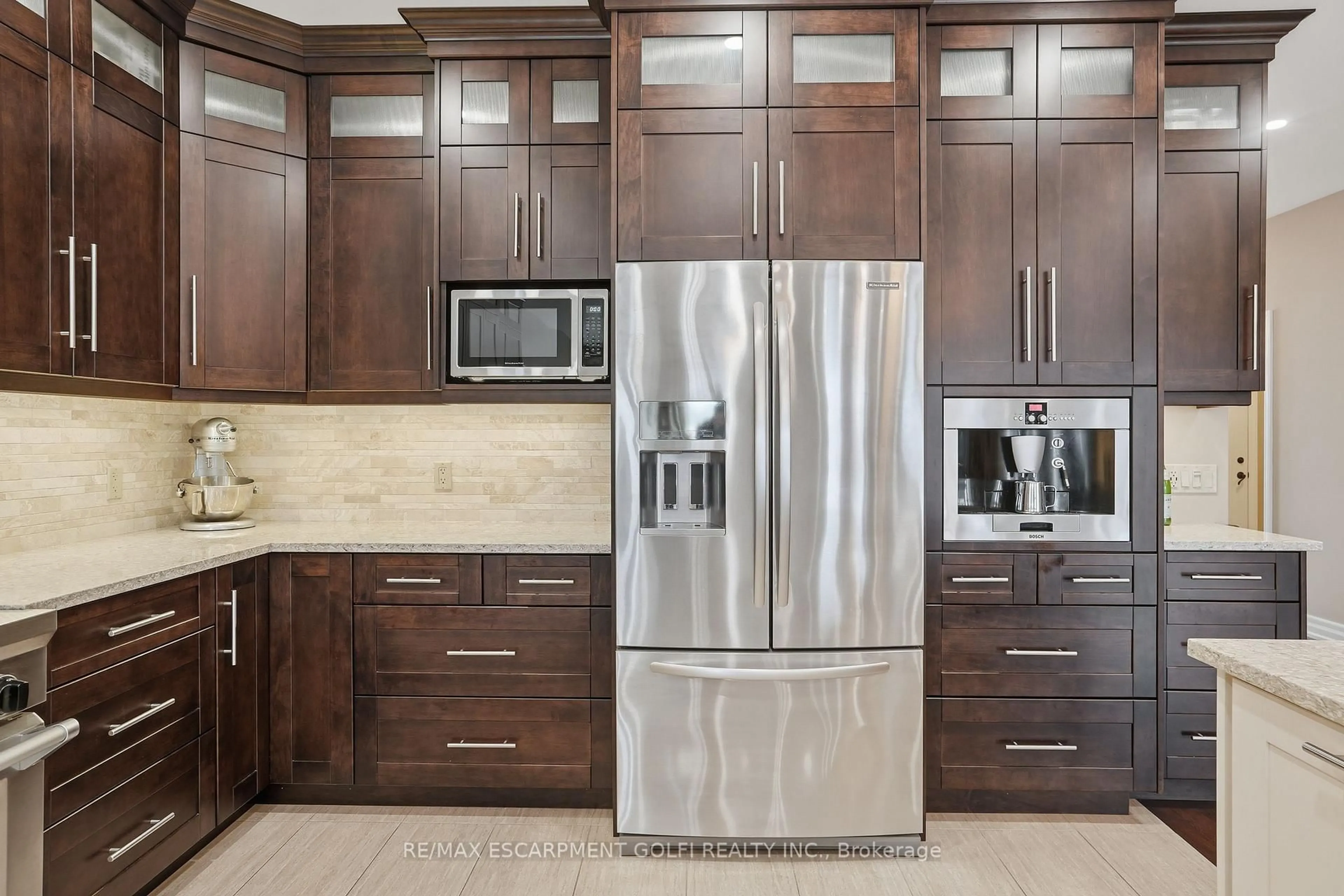 Contemporary kitchen, ceramic/tile floor for 4085 Jordan Rd, Lincoln Ontario L0R 1S0