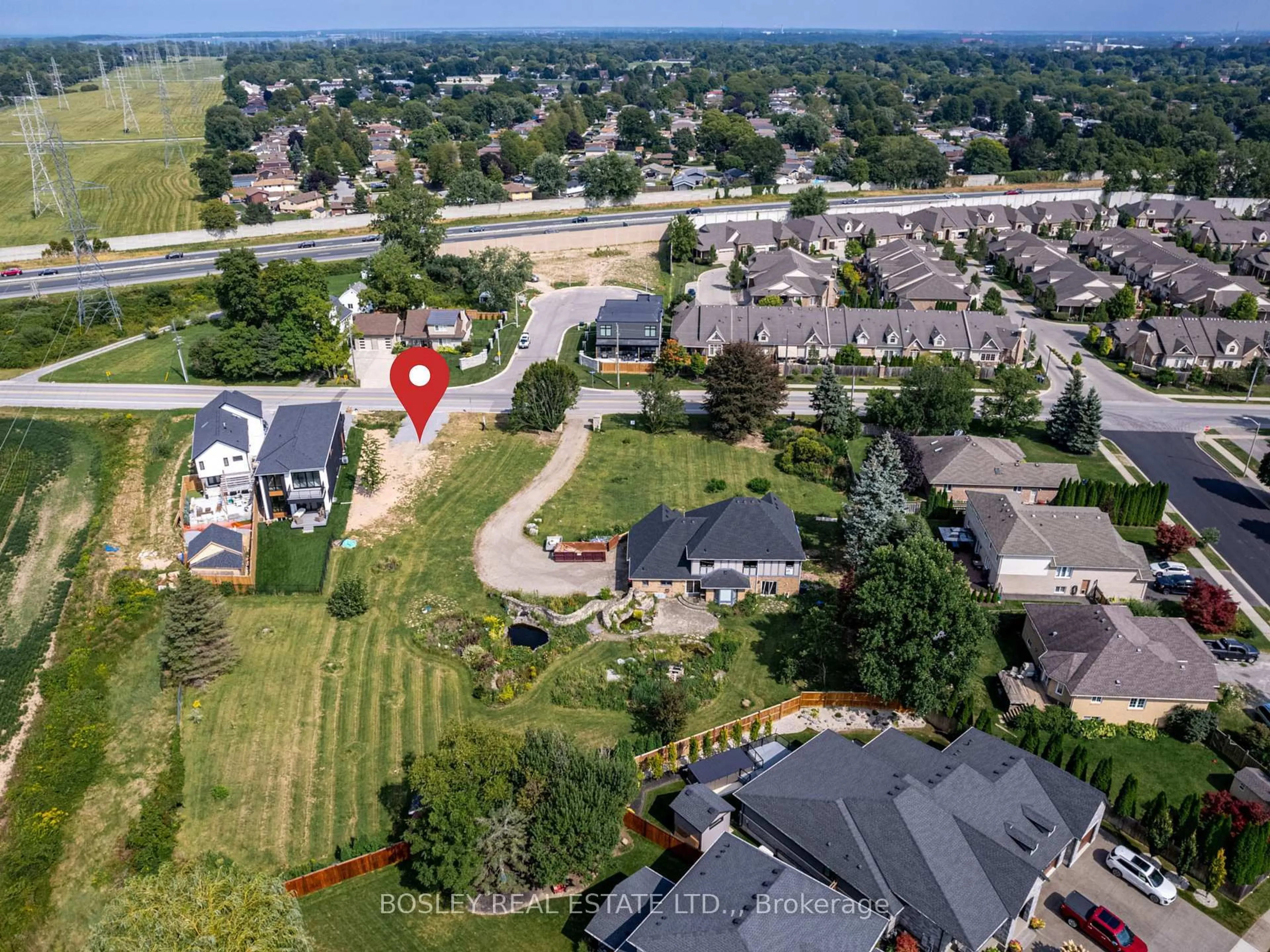 A pic from outside/outdoor area/front of a property/back of a property/a pic from drone, street for 3151 Montrose Rd #Lot 2, Niagara Falls Ontario L2H 0K3