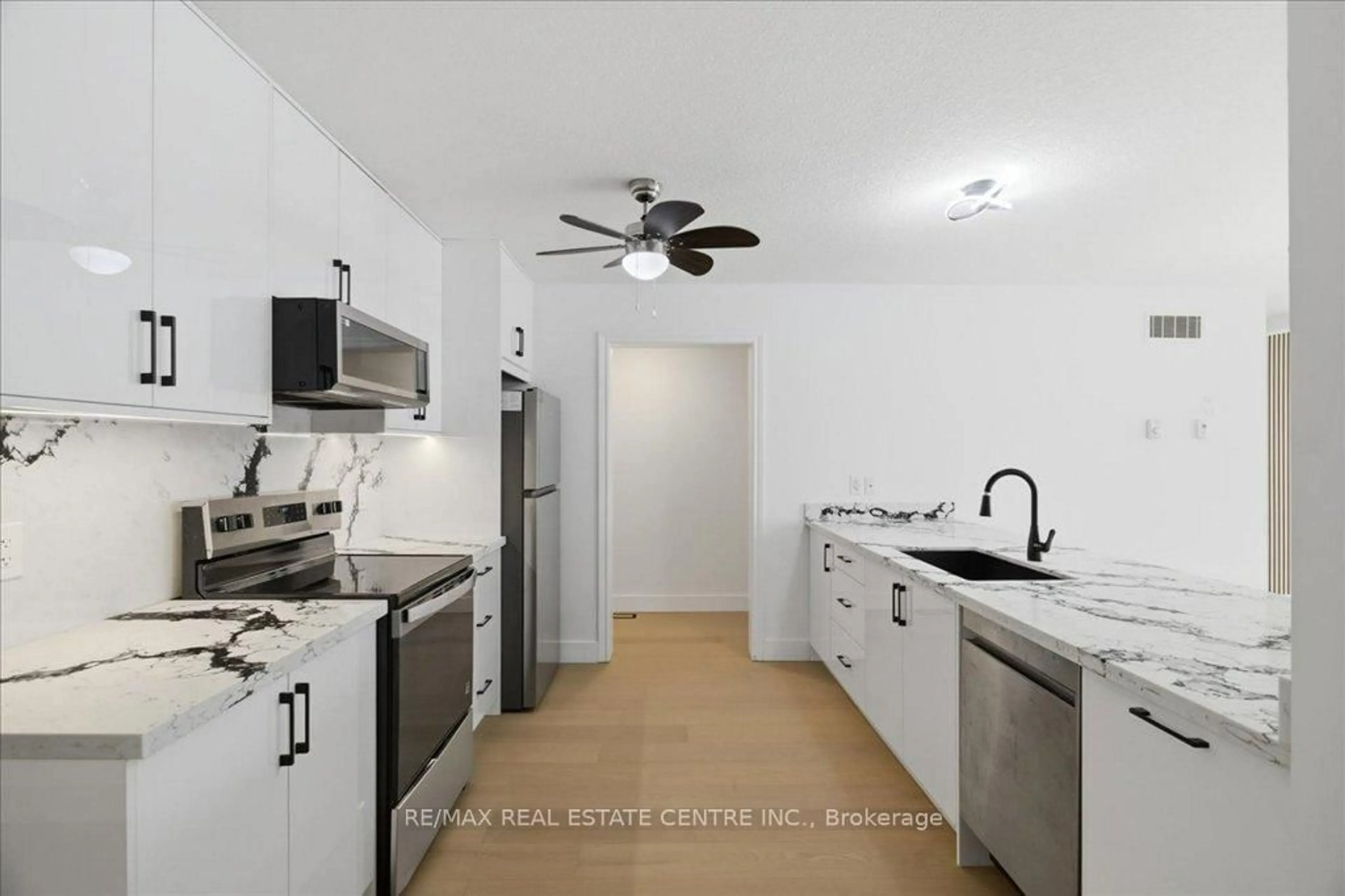 Standard kitchen, ceramic/tile floor for 100 Mussen St, Guelph Ontario N1E 0K2