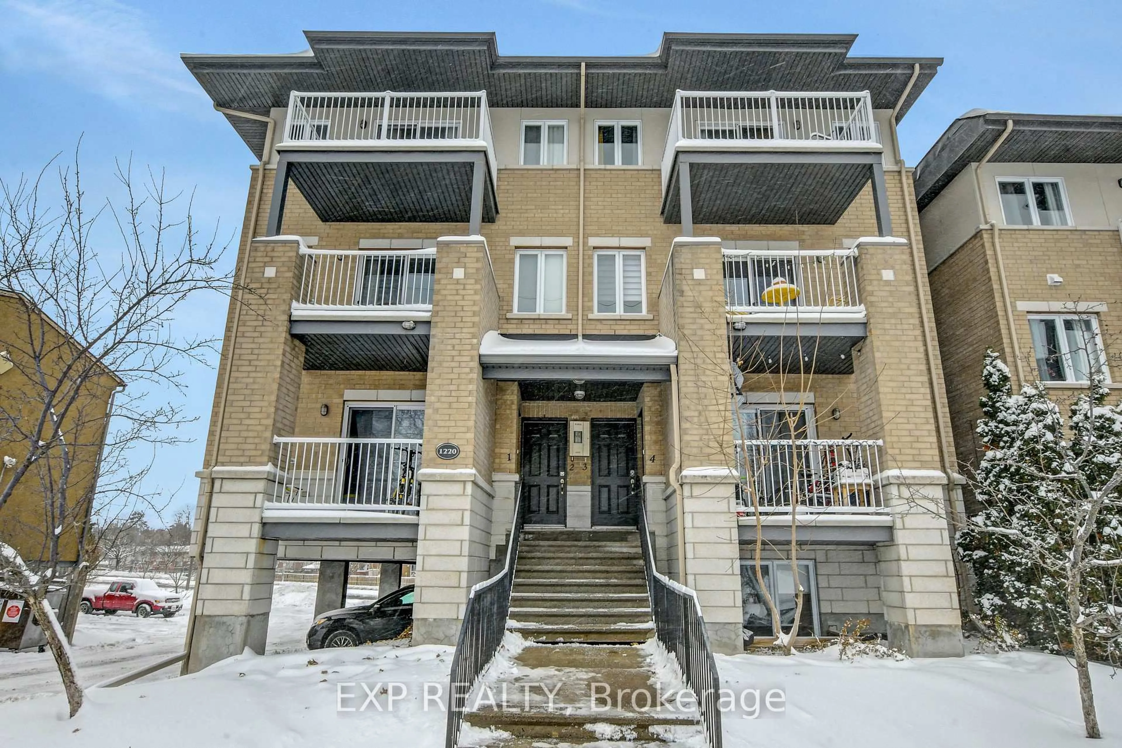 Unknown for 1220 Mcwatters Rd #4, Ottawa Ontario K2C 3Y1