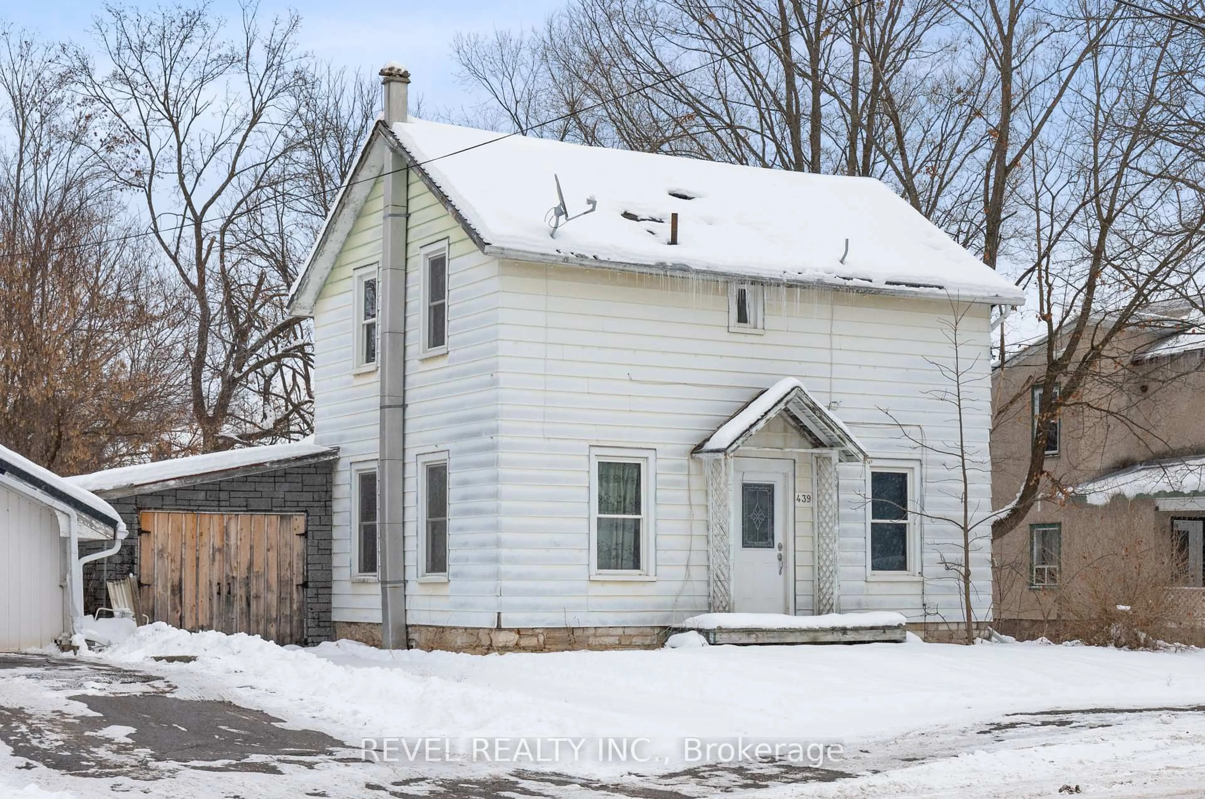 Unknown for 439 Metcalf St, Tweed Ontario K0K 3J0