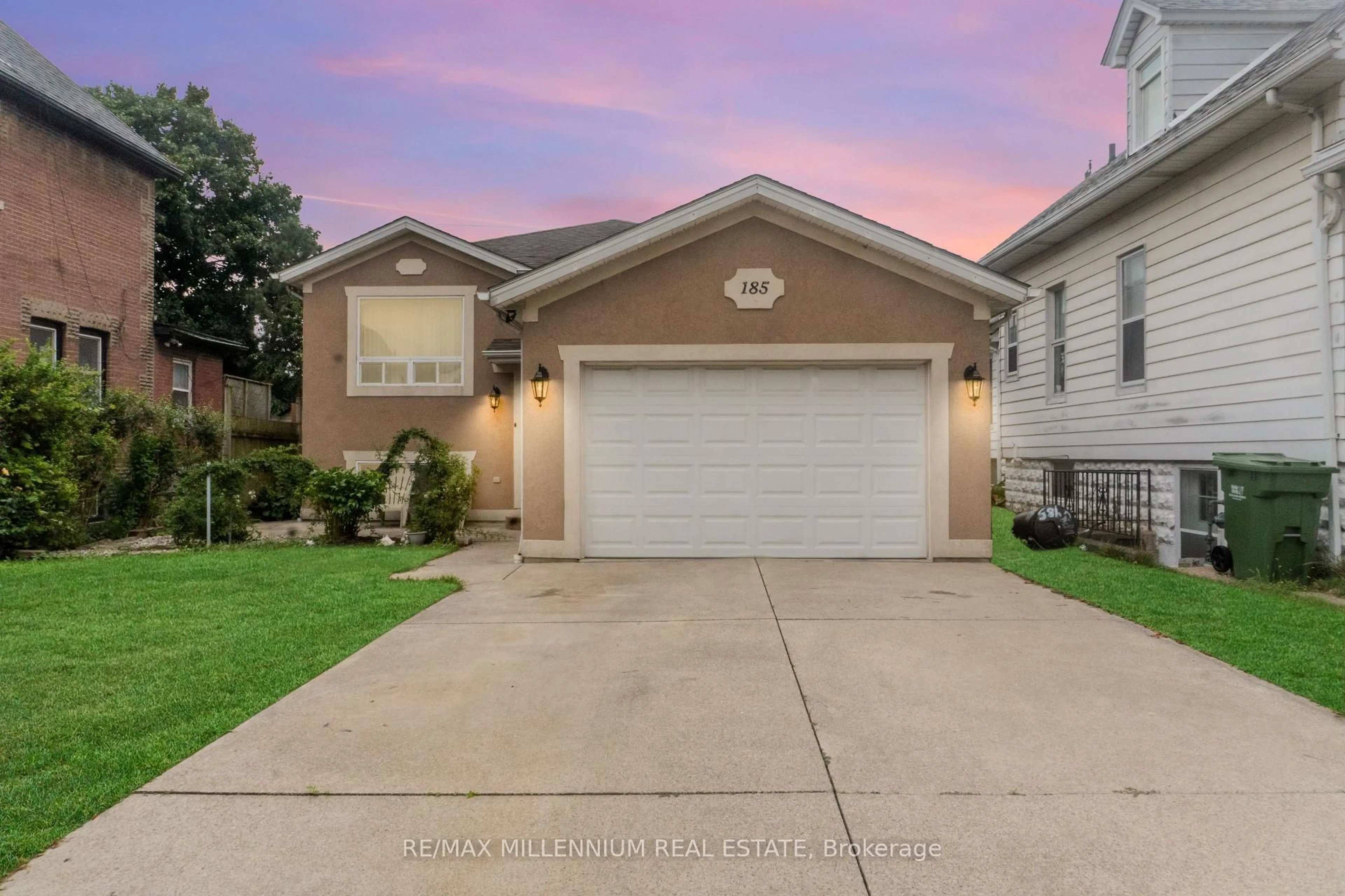 Home with vinyl exterior material, street for 185 Elm Ave, Windsor Ontario N9A 5G9