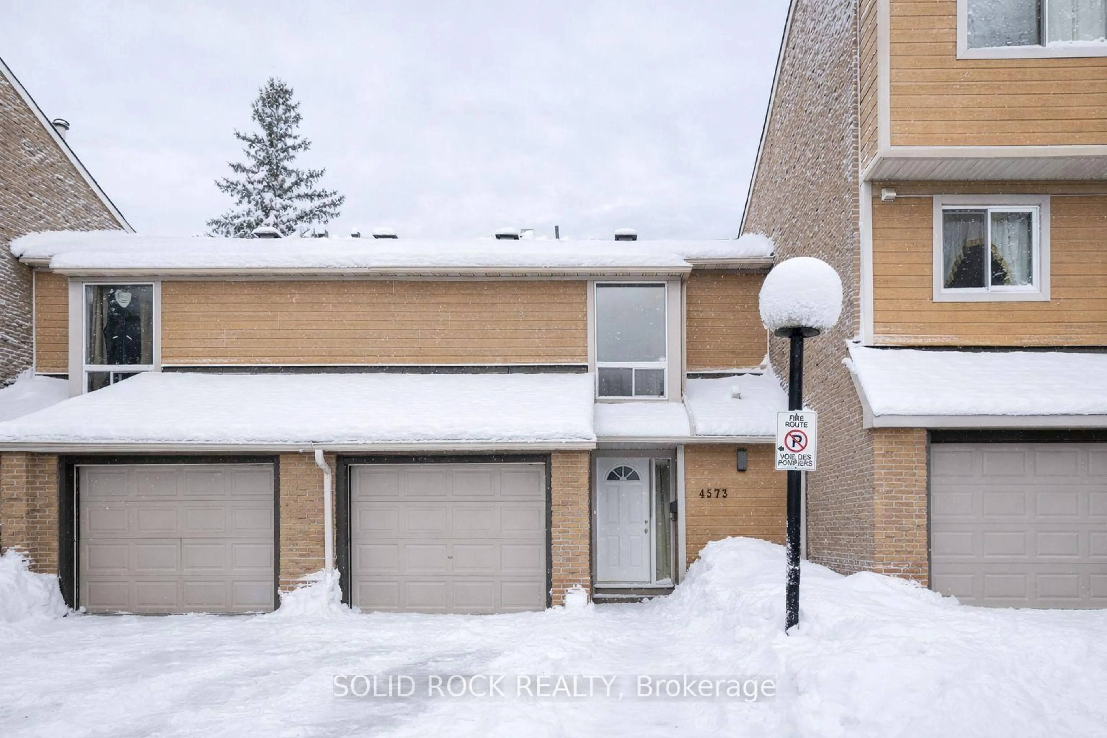 Unknown for 4573 Carrington Pl #34, Ottawa Ontario K1B 4P8
