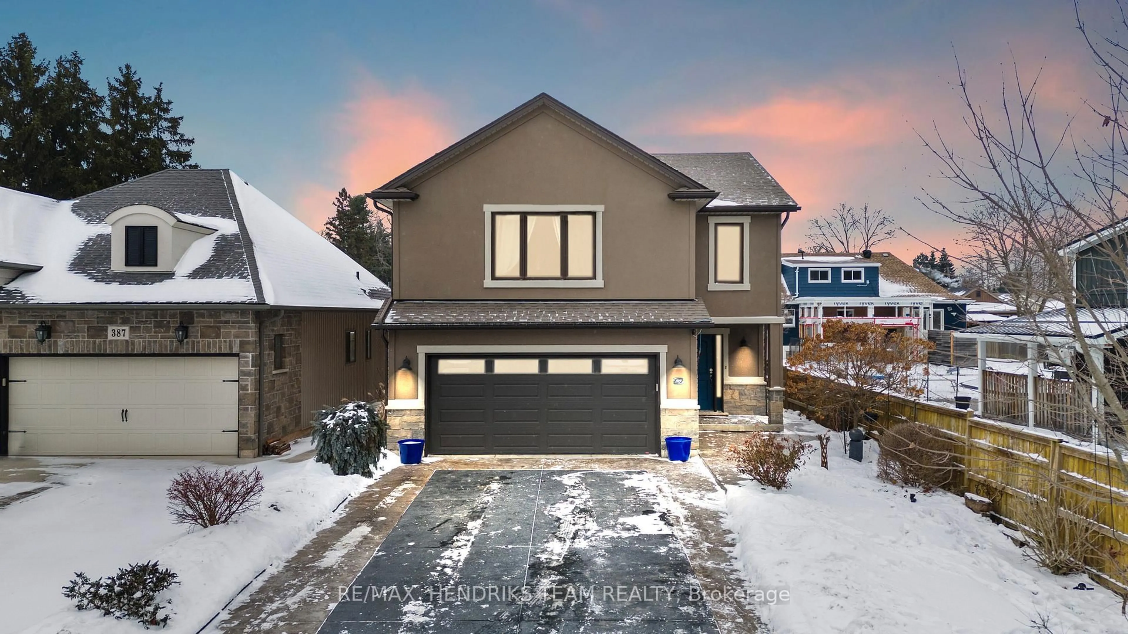 Home with brick exterior material, street for 379 Michael Dr, Welland Ontario L3C 0A5