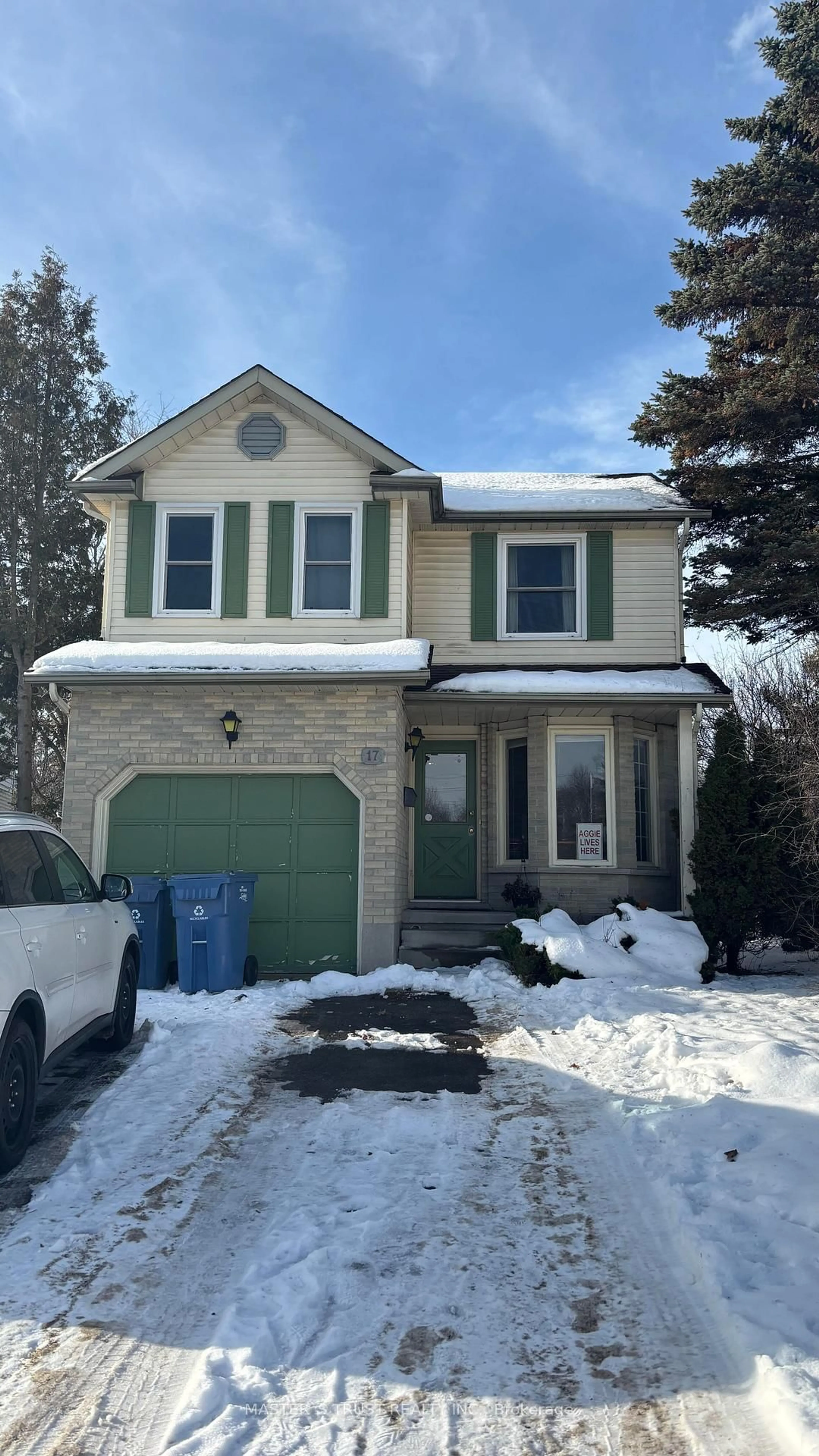 Home with vinyl exterior material, street for 17 Laurelwood Crt, Guelph Ontario N1G 4E8