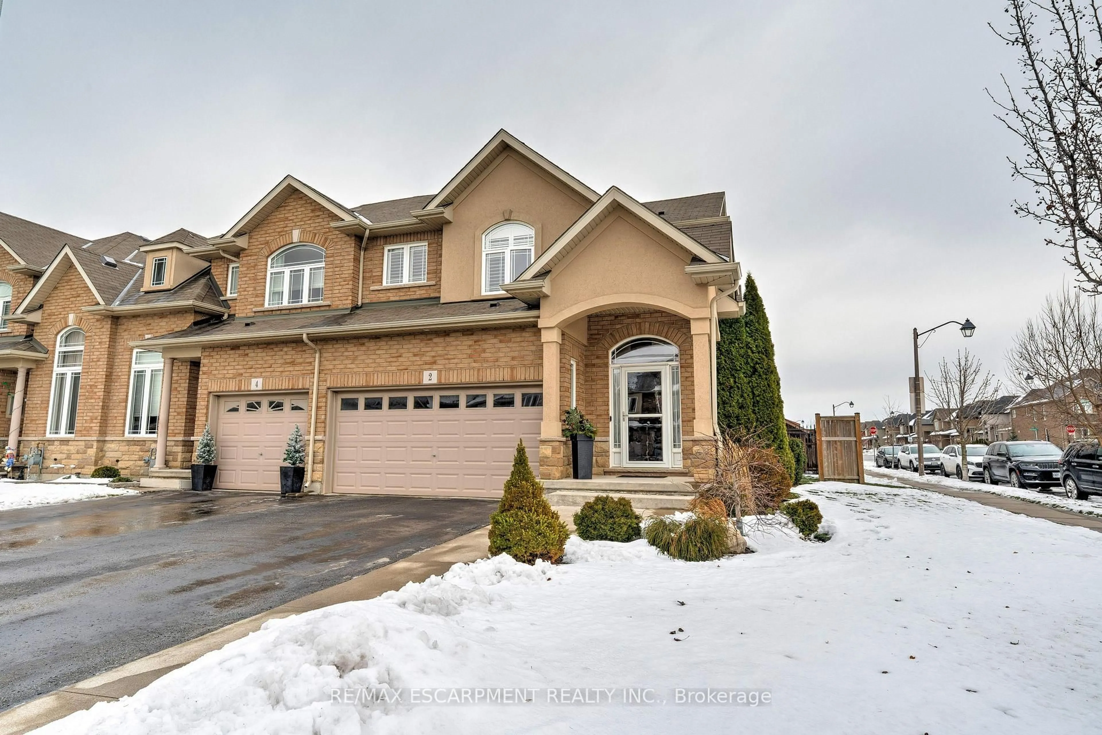 Unknown for 2 CELESTIAL Cres, Hamilton Ontario L0R 1P0