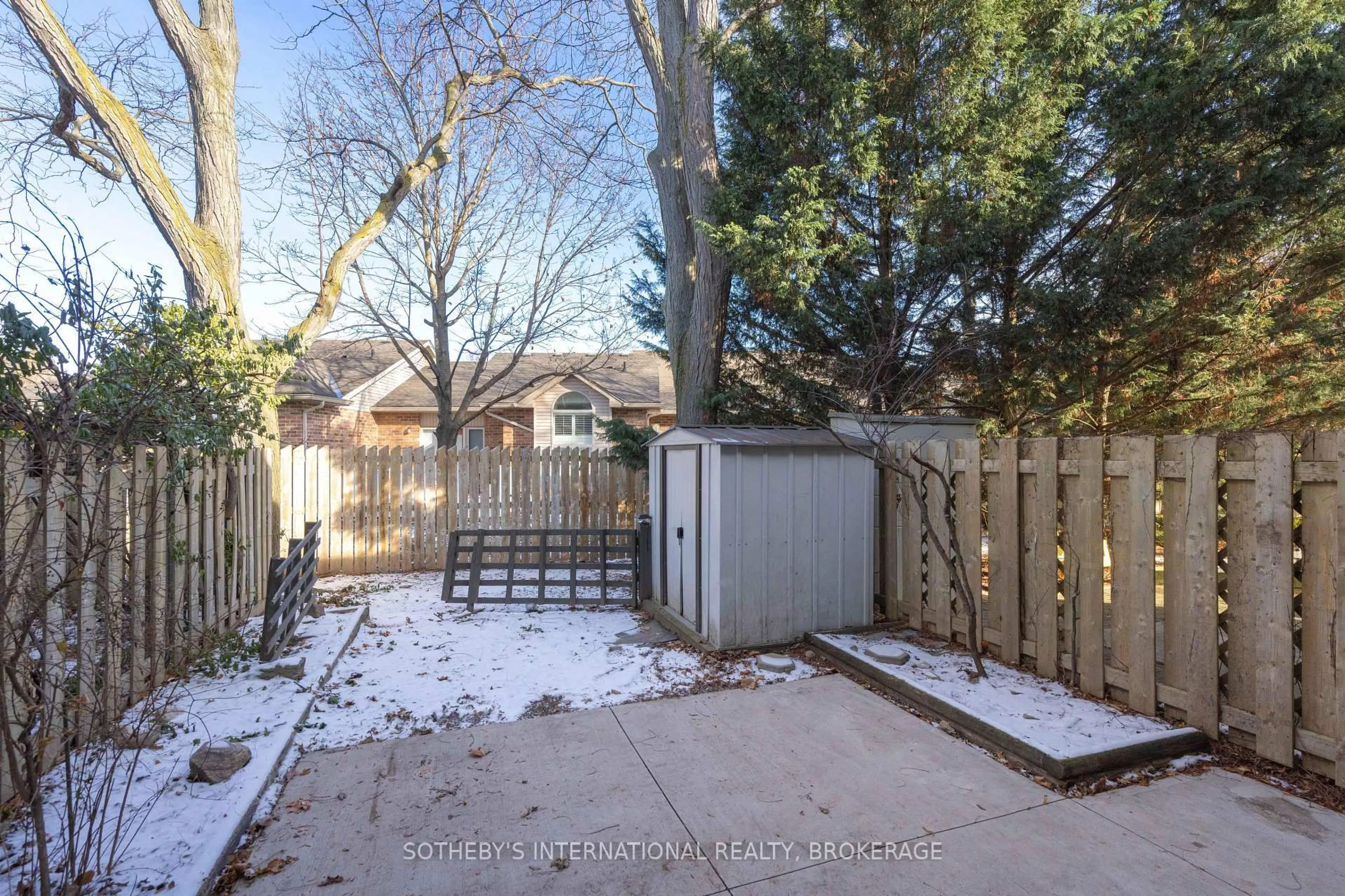 A pic from outside/outdoor area/front of a property/back of a property/a pic from drone, street for 77 Linwell Rd #85, St. Catharines Ontario L2N 6R1