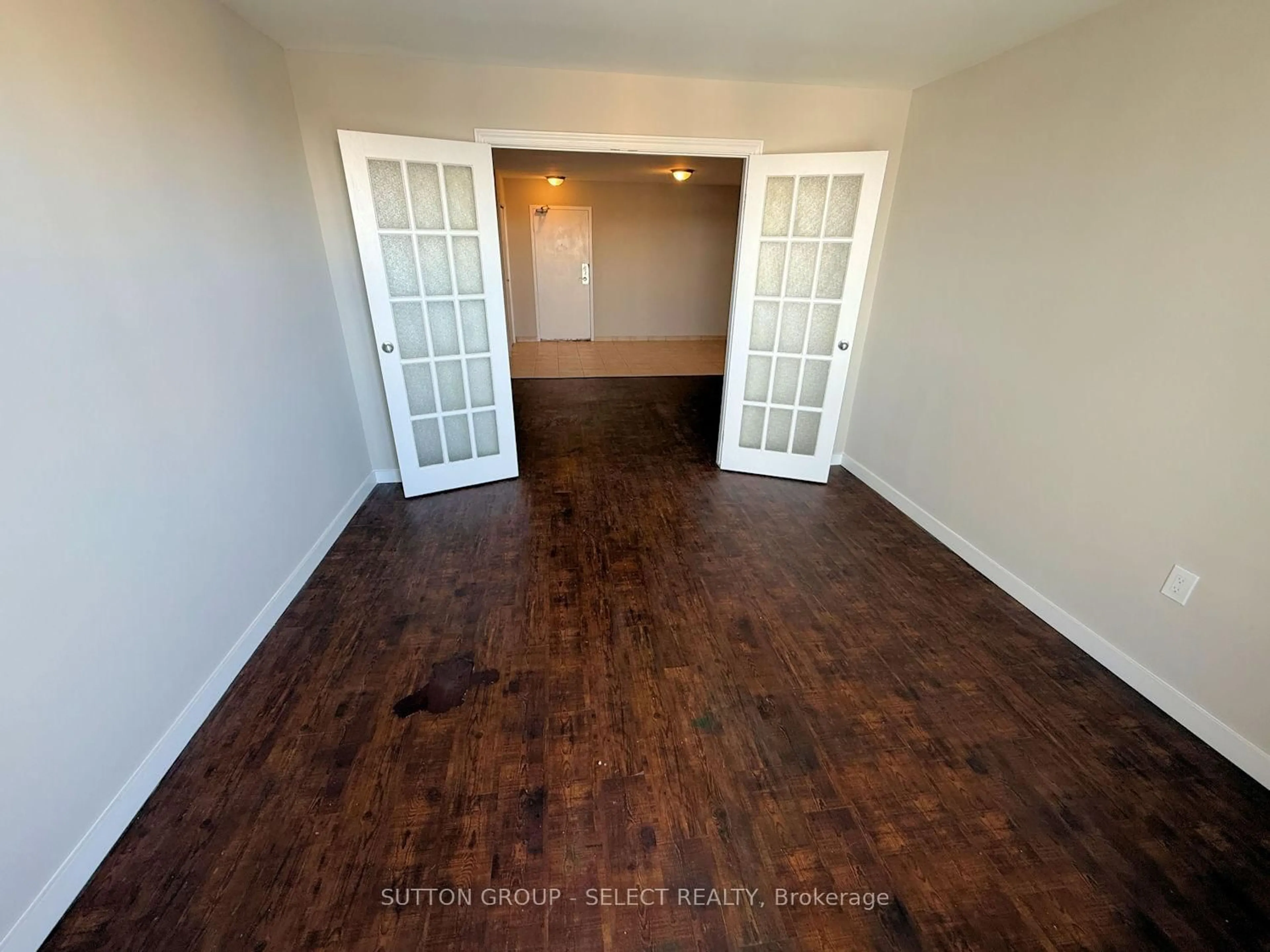 A pic of a room for 573 Mornington Ave #1009, London East Ontario N5Y 4T9