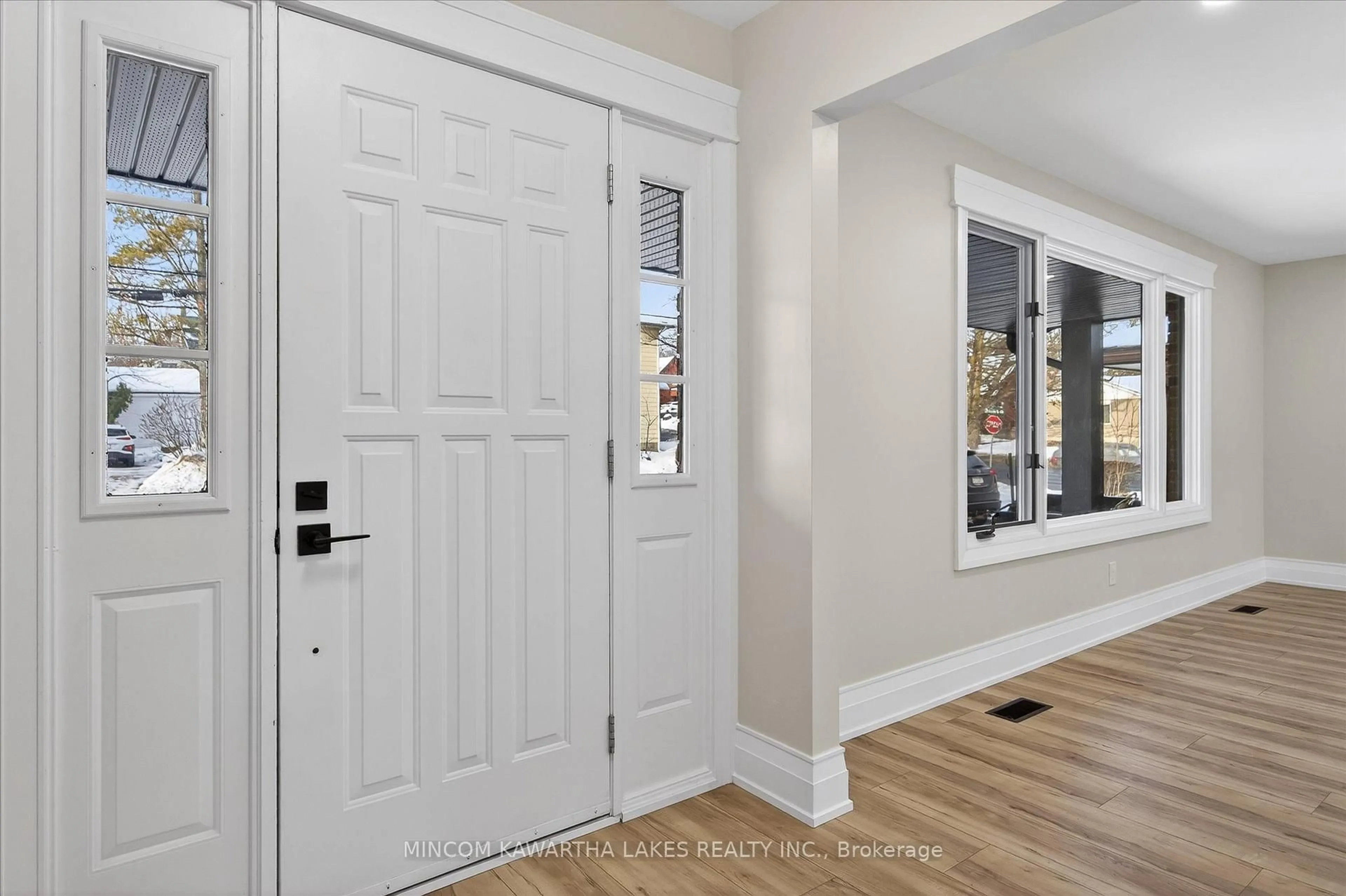 Indoor entryway for 1320 Albertus Ave, Peterborough Ontario K9J 7S3