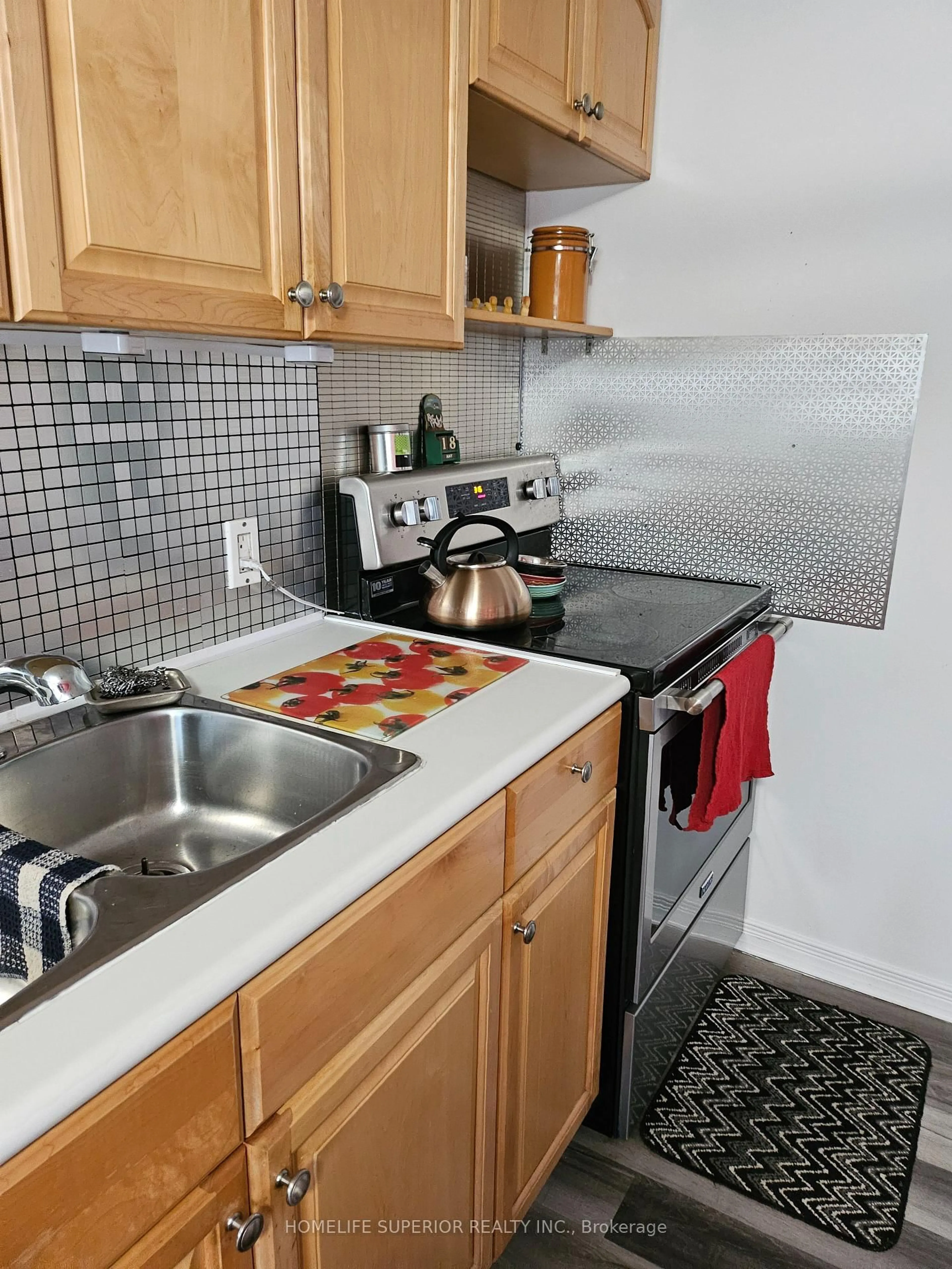 Standard kitchen, unknown for 977 County Rd 38, Trent Hills Ontario K0L 1L0