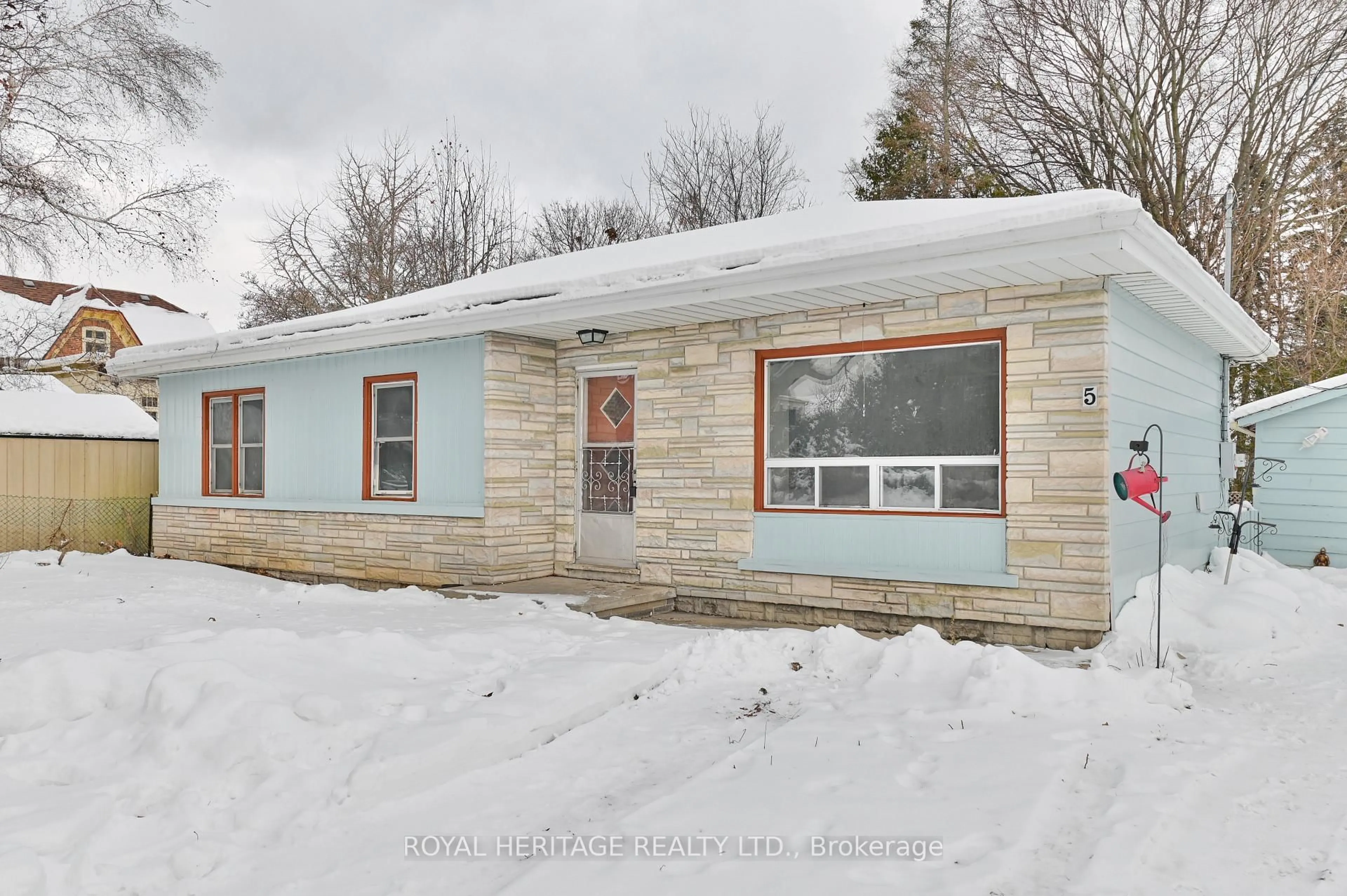 Unknown for 5 Meade St, Brighton Ontario K0K 1H0