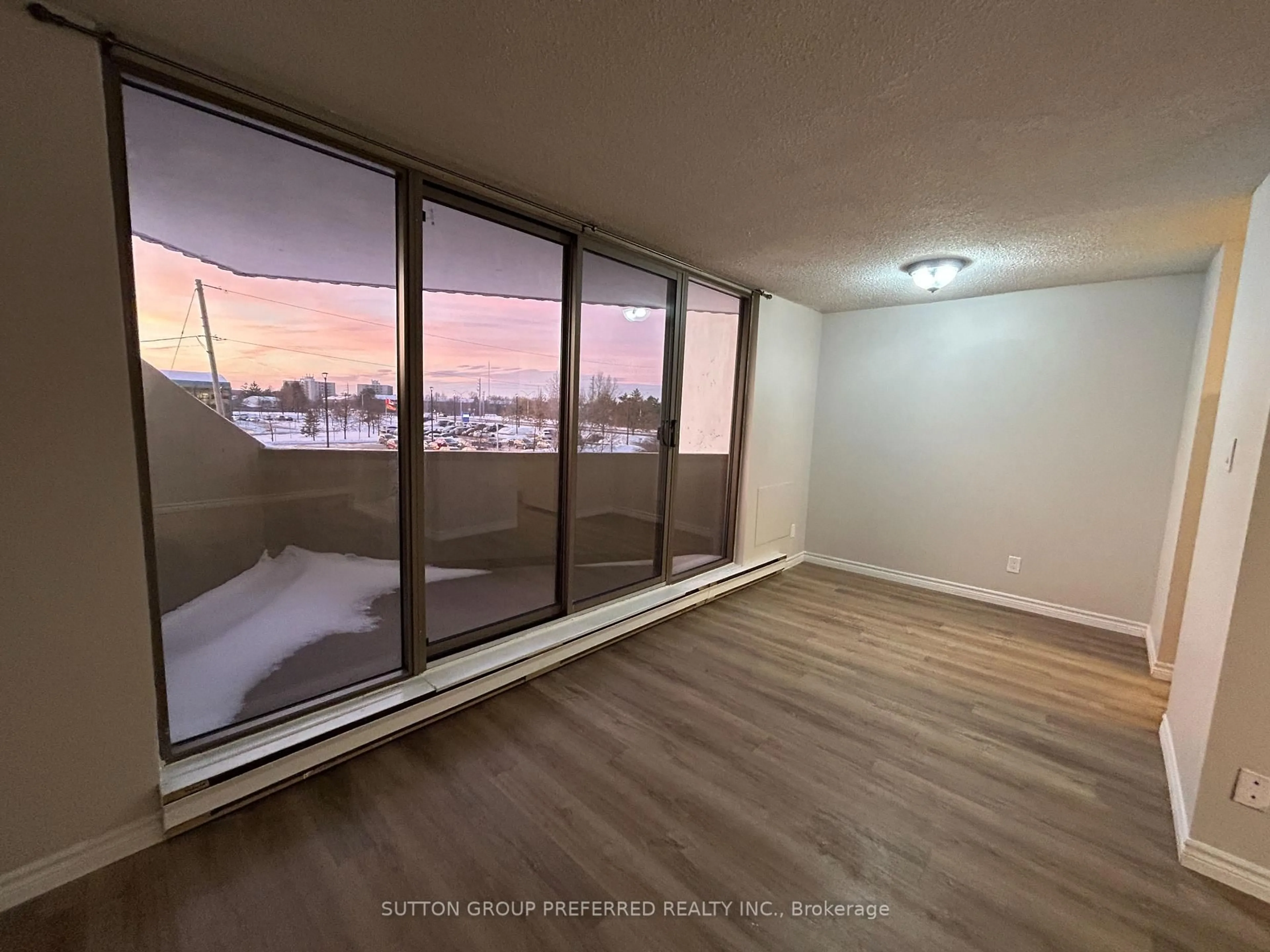 A pic of a room for 1103 Jalna Blvd #212, London South Ontario N6E 2W8