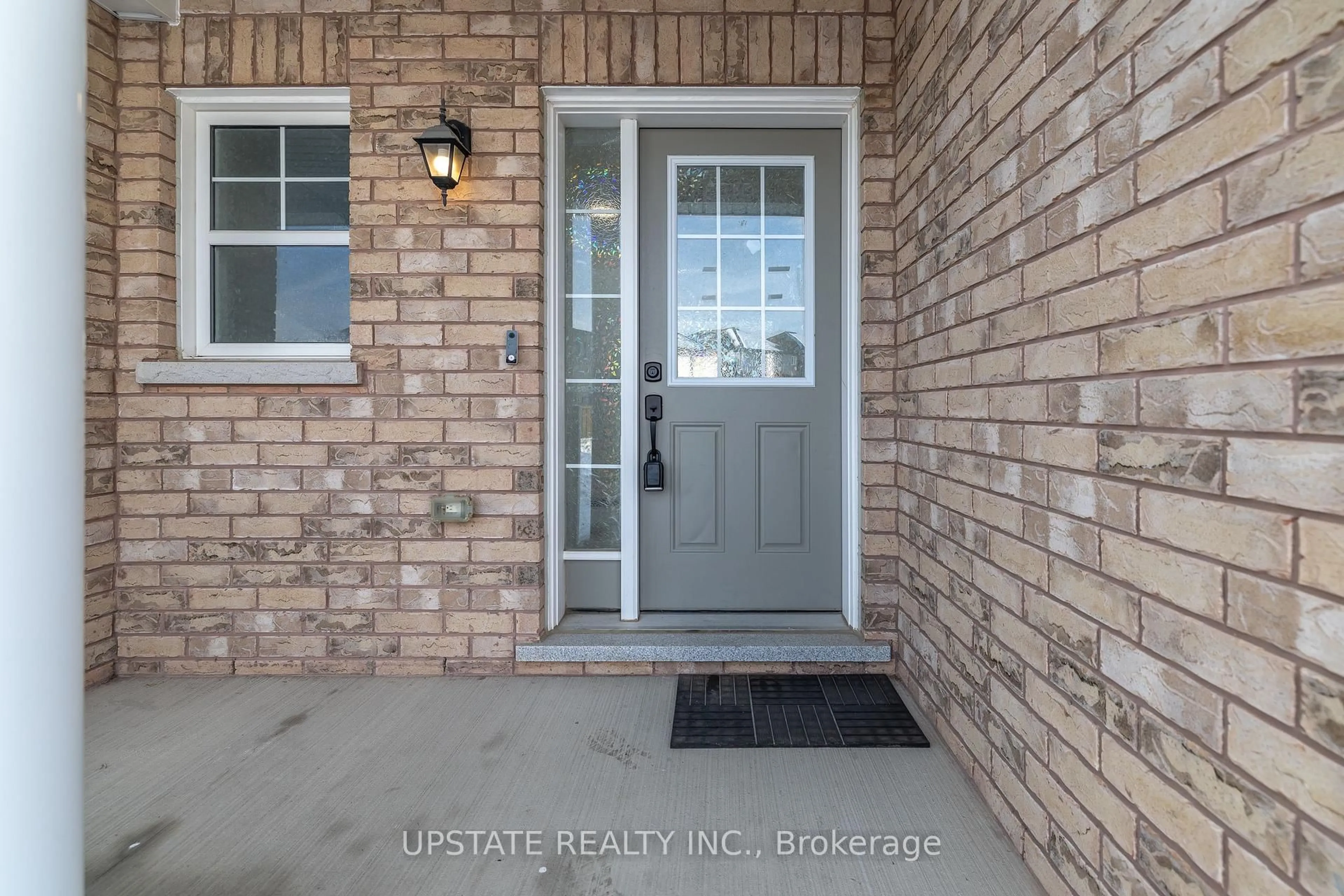 Indoor entryway for 122 Watermill St, Kitchener Ontario N2P 0H3