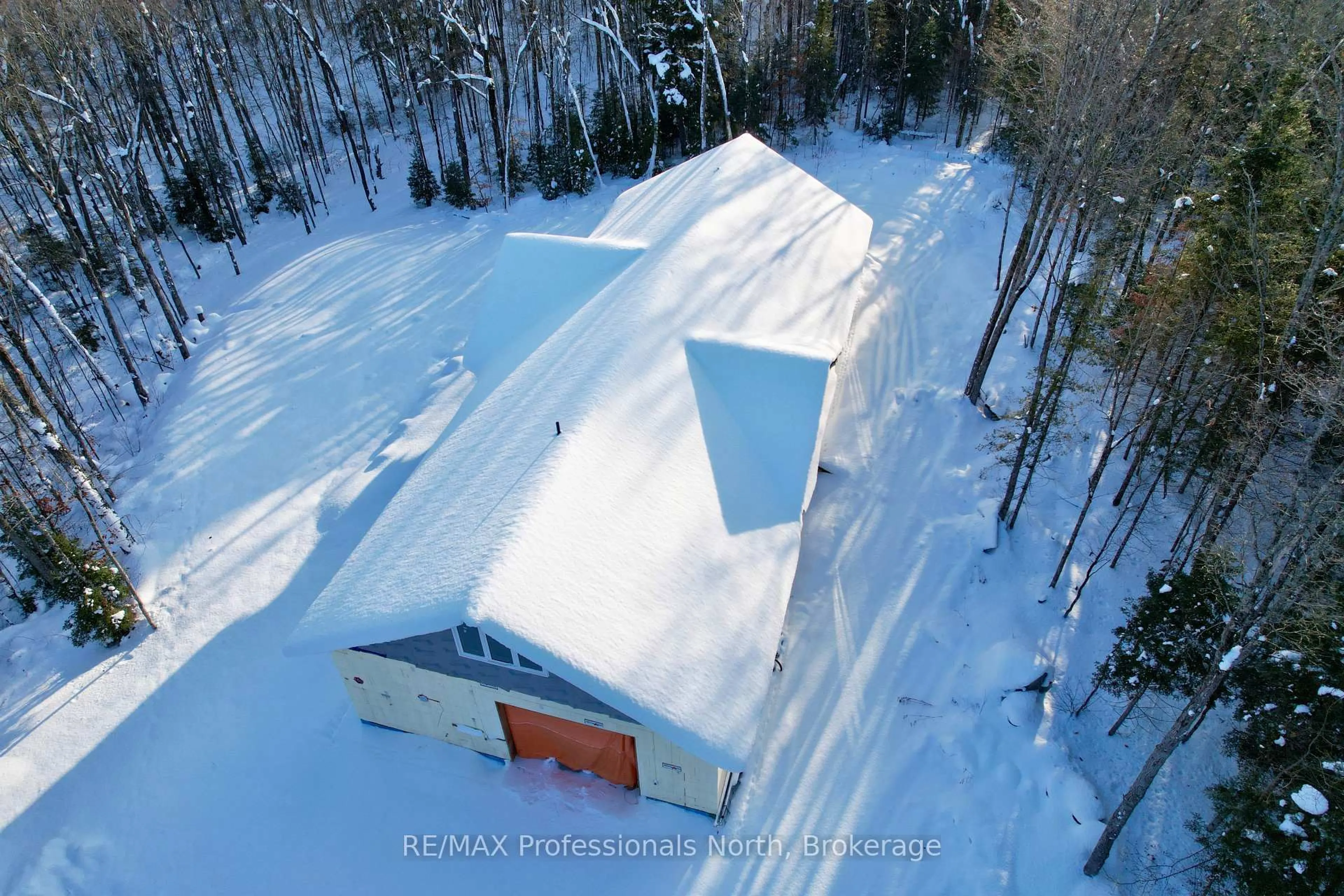 A pic from outside/outdoor area/front of a property/back of a property/a pic from drone, building for 121 Loon Lake Rd, Magnetawan Ontario P0A 1Z0